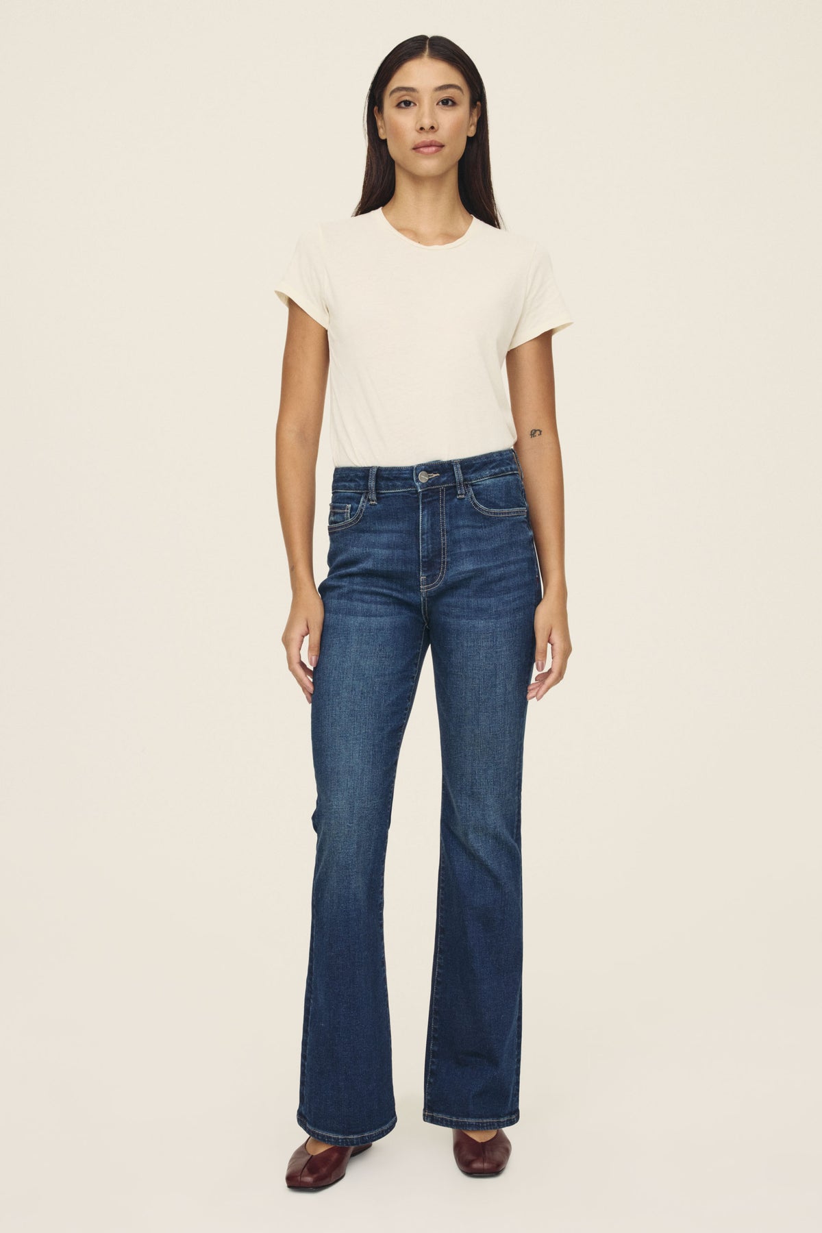 NAO STRETCH - HIGH RISE BOOTCUT JEANS  | VROOM