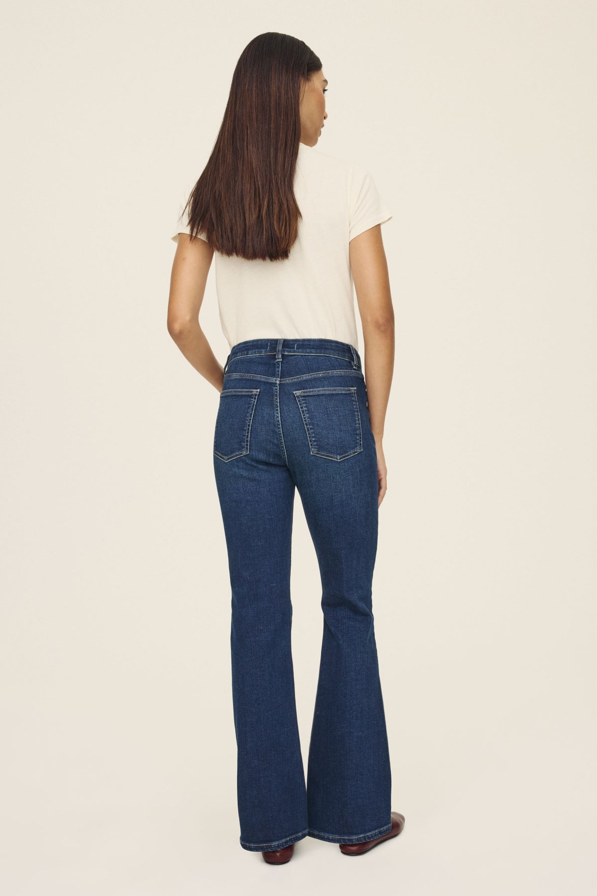 NAO STRETCH - HIGH RISE BOOTCUT JEANS  | VROOM