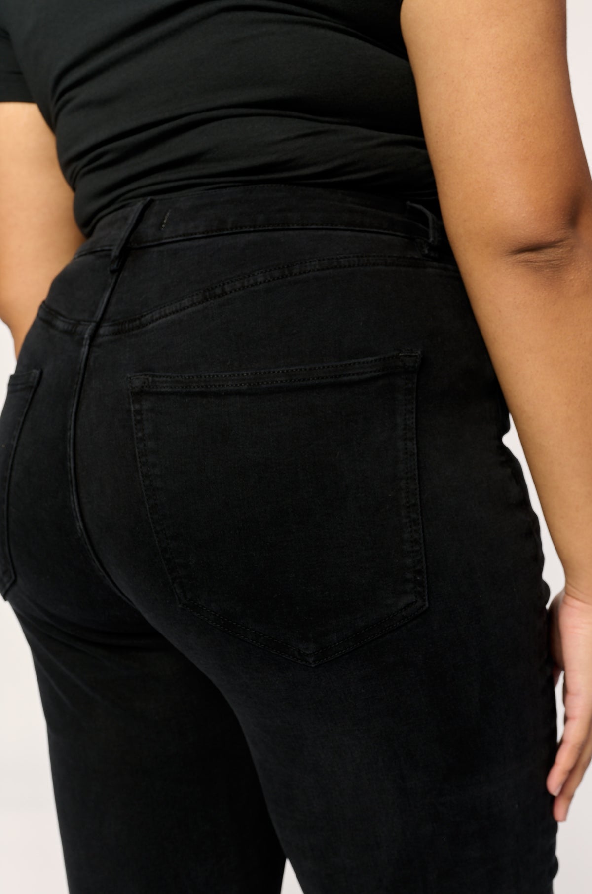 ASE PLUS STRETCH - STRAIGHT | JET BLACK