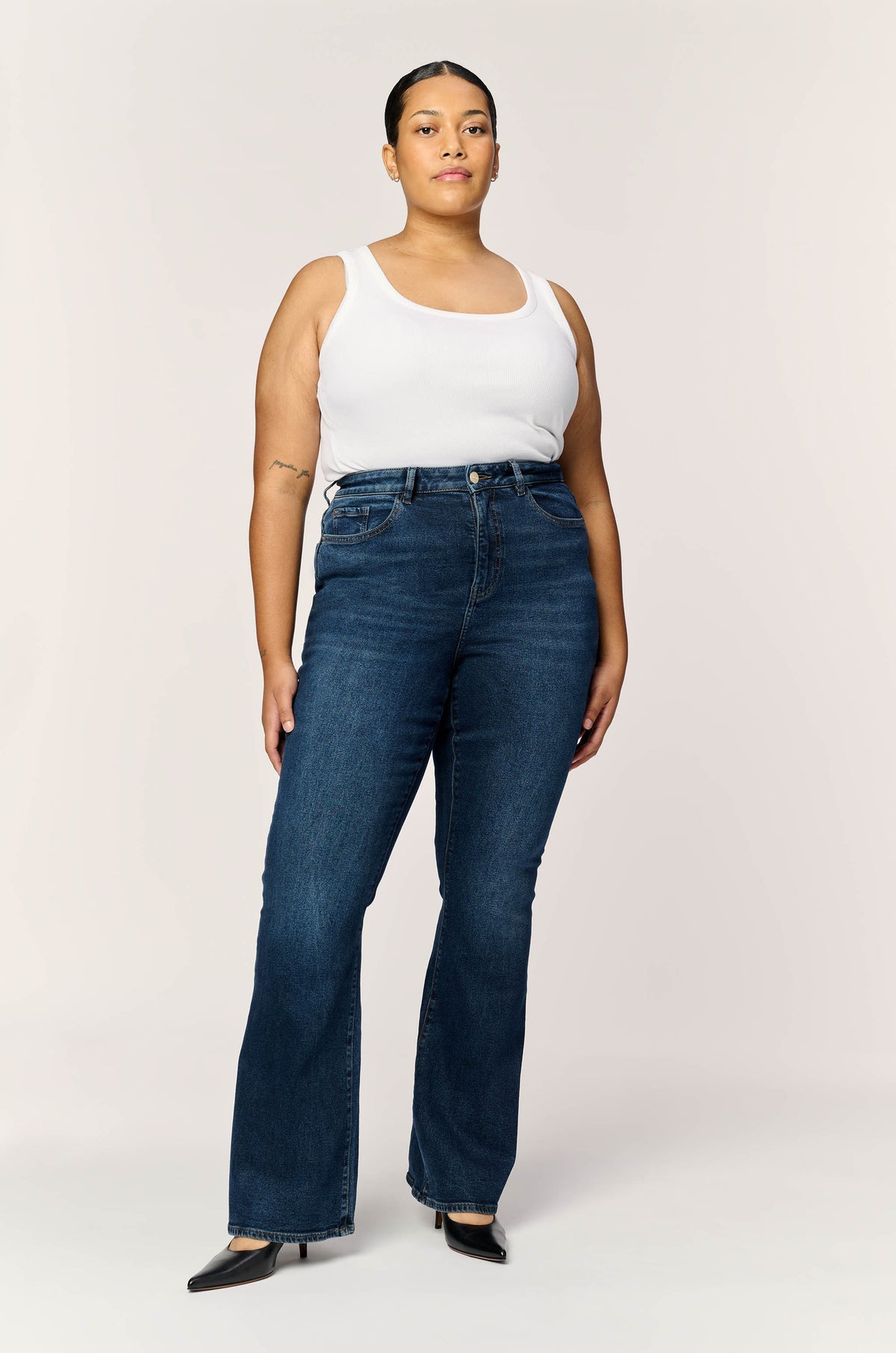 MIA PLUS - FLARE JEANS | FAR FAR AWAY