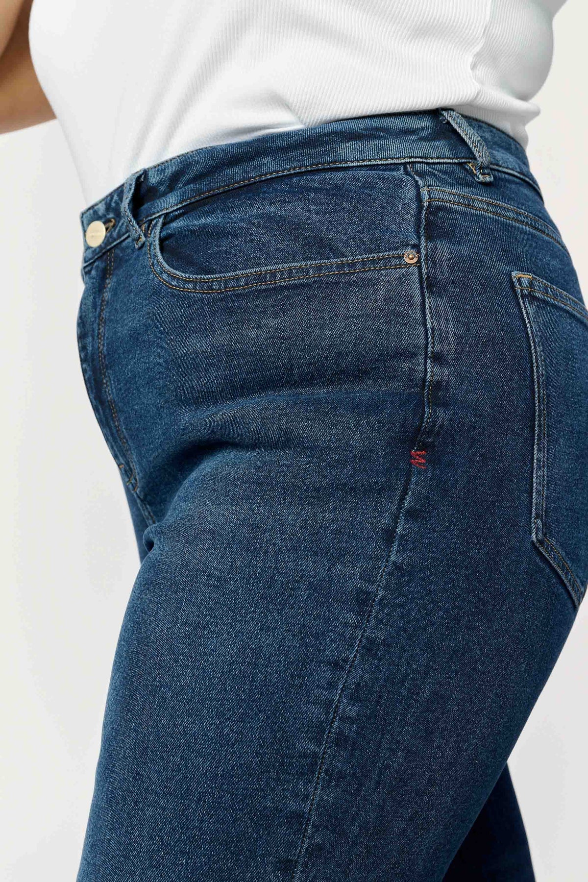 MIA PLUS - FLARE JEANS | FAR FAR AWAY