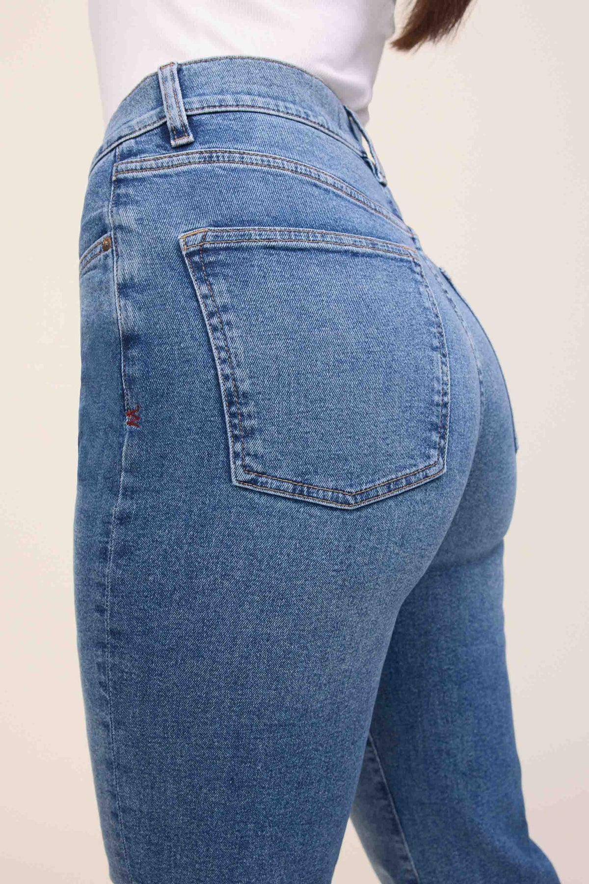 ASE - CROPPED STRAIGHT JEANS | EVERAFTER