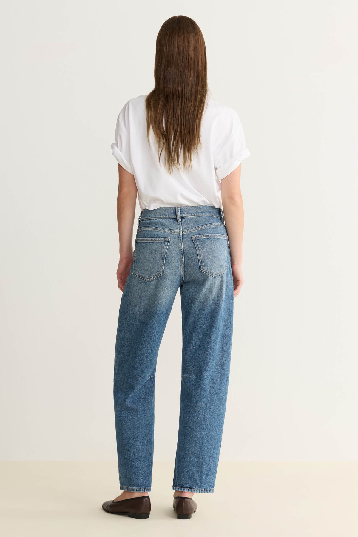 BNA - SOFT CURVE BARREL JEANS | SADIE