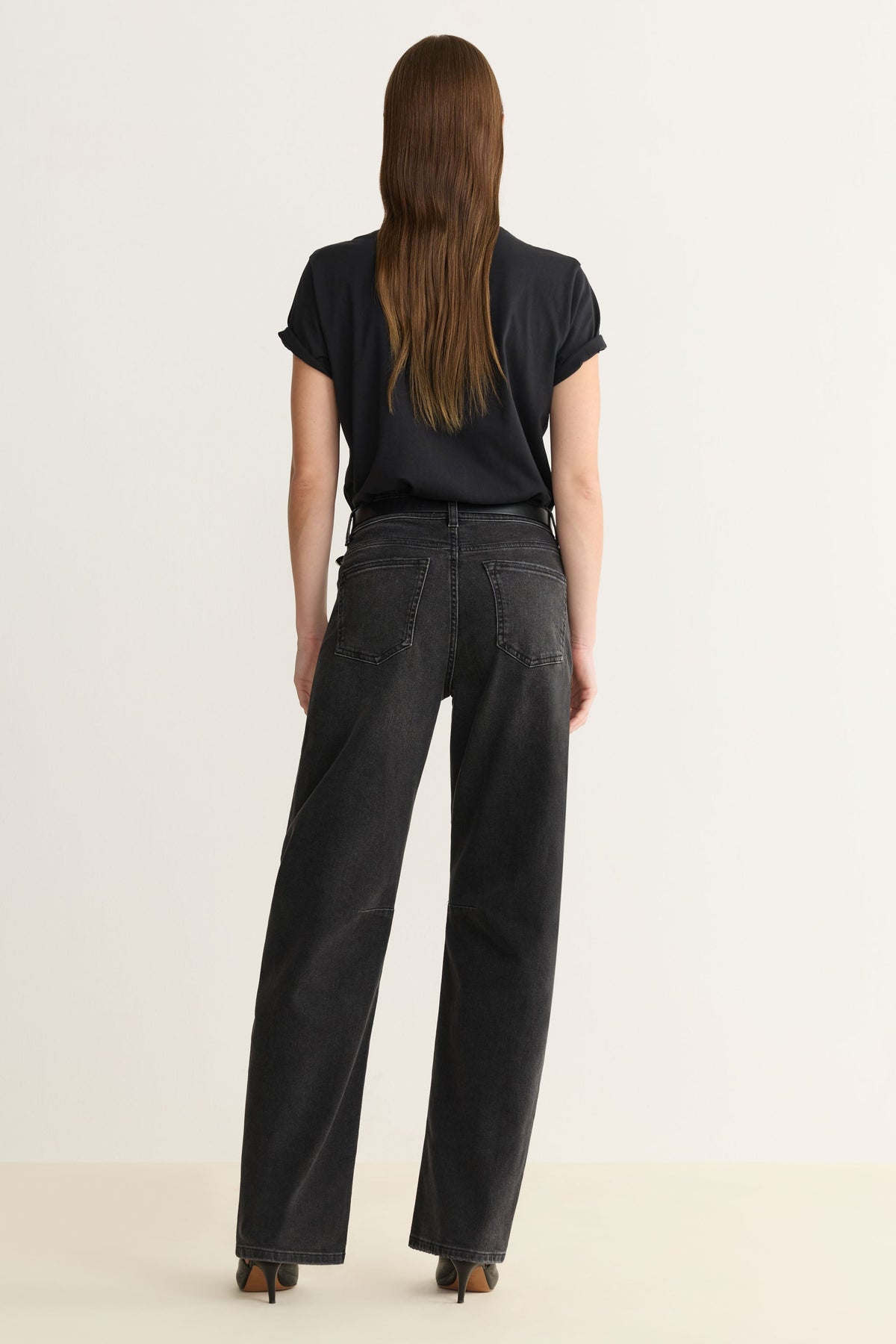 BNA - SOFT CURVE BARREL JEANS | IN THE NIGHT