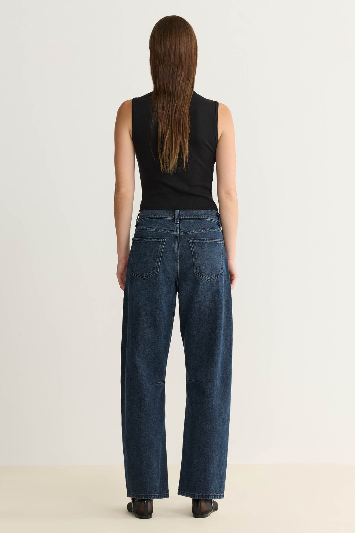 BNA - SOFT CURVE BARREL JEANS | SATURDAY NIGHT