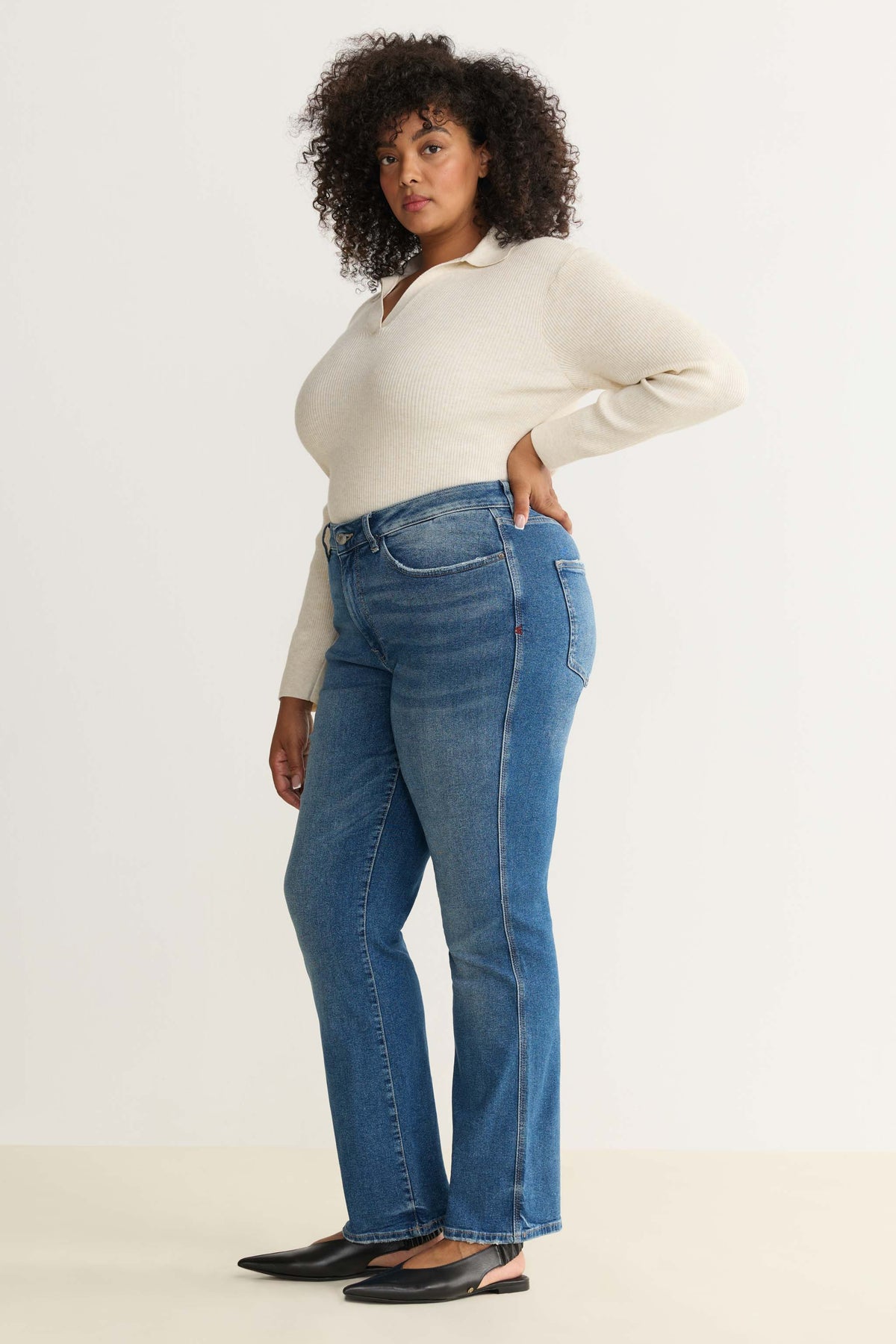 ASE PLUS - STRAIGHT JEANS | CITY GIRL