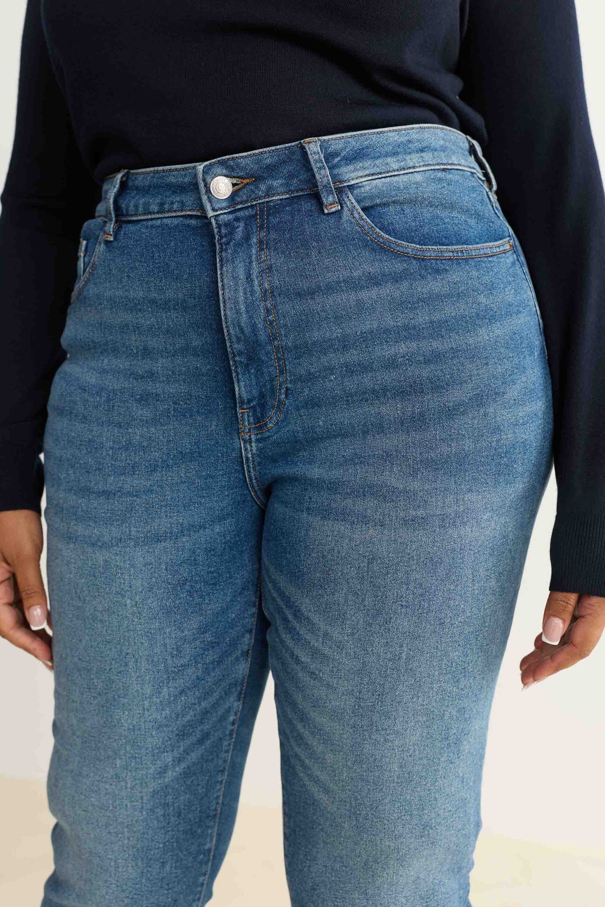 NAO PLUS - HIGH RISE BOOTCUT JEANS | EVERAFTER