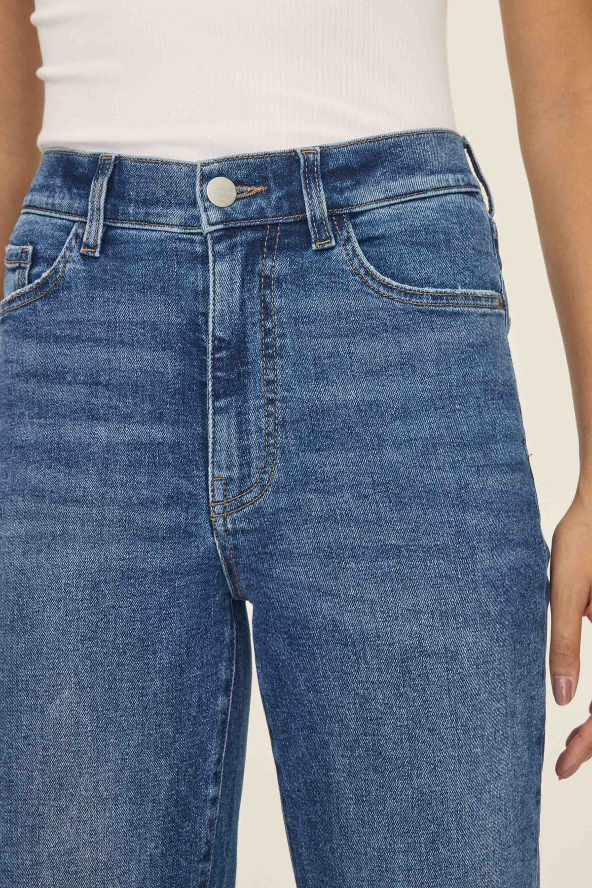 Women's Straight Leg Blue Jean