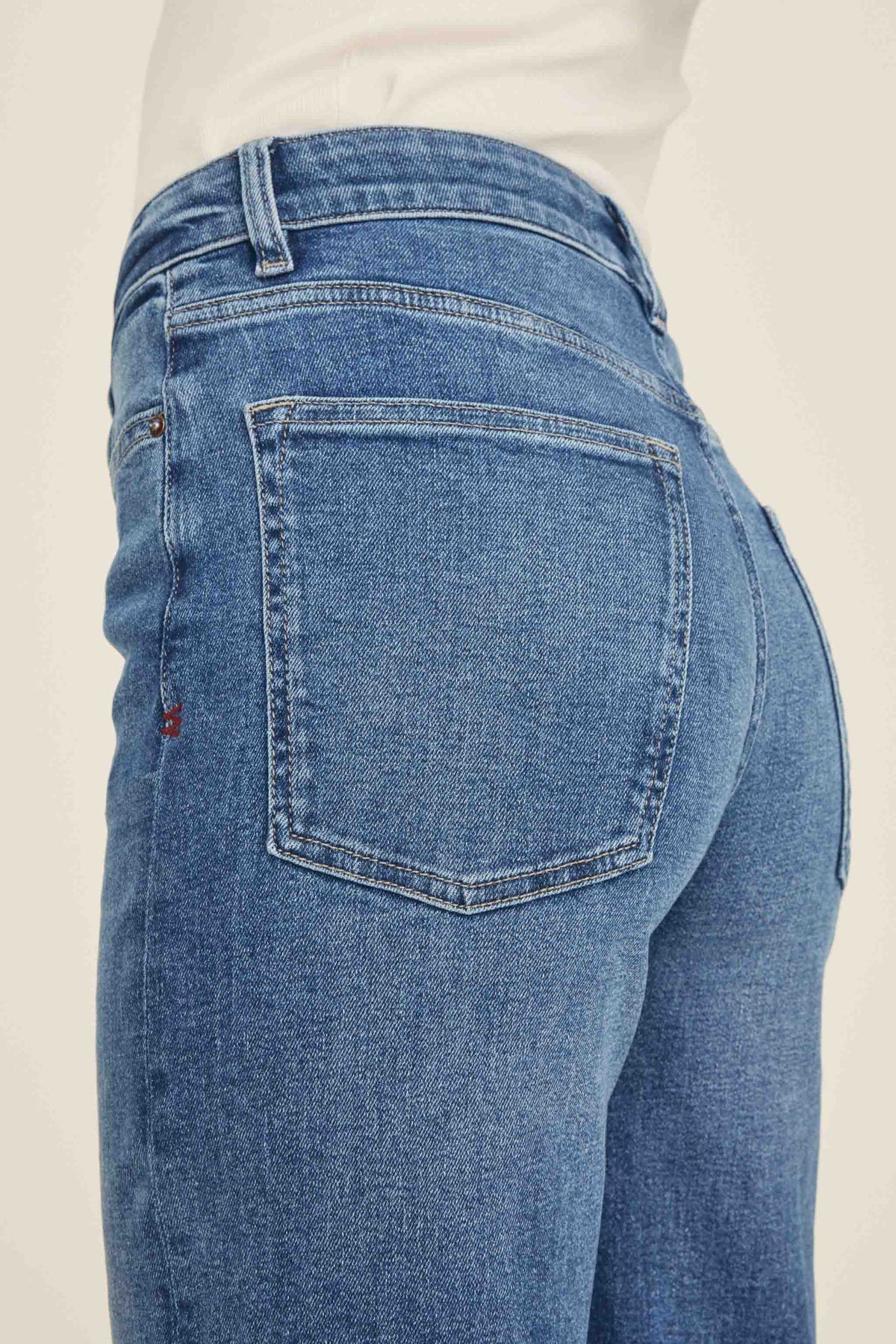 Women's Cropped Wide Leg Blue Jean