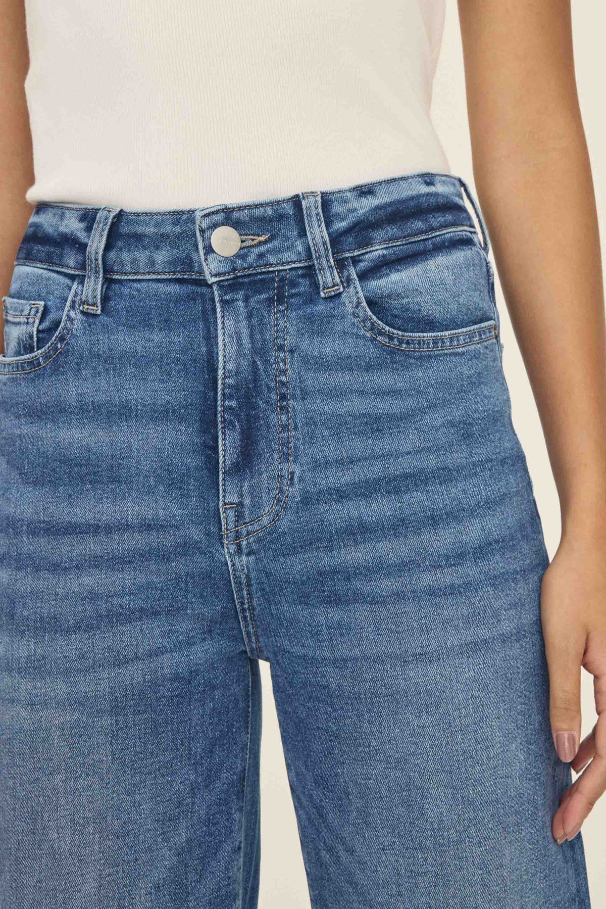 Women's Cropped Wide Leg Blue Jean