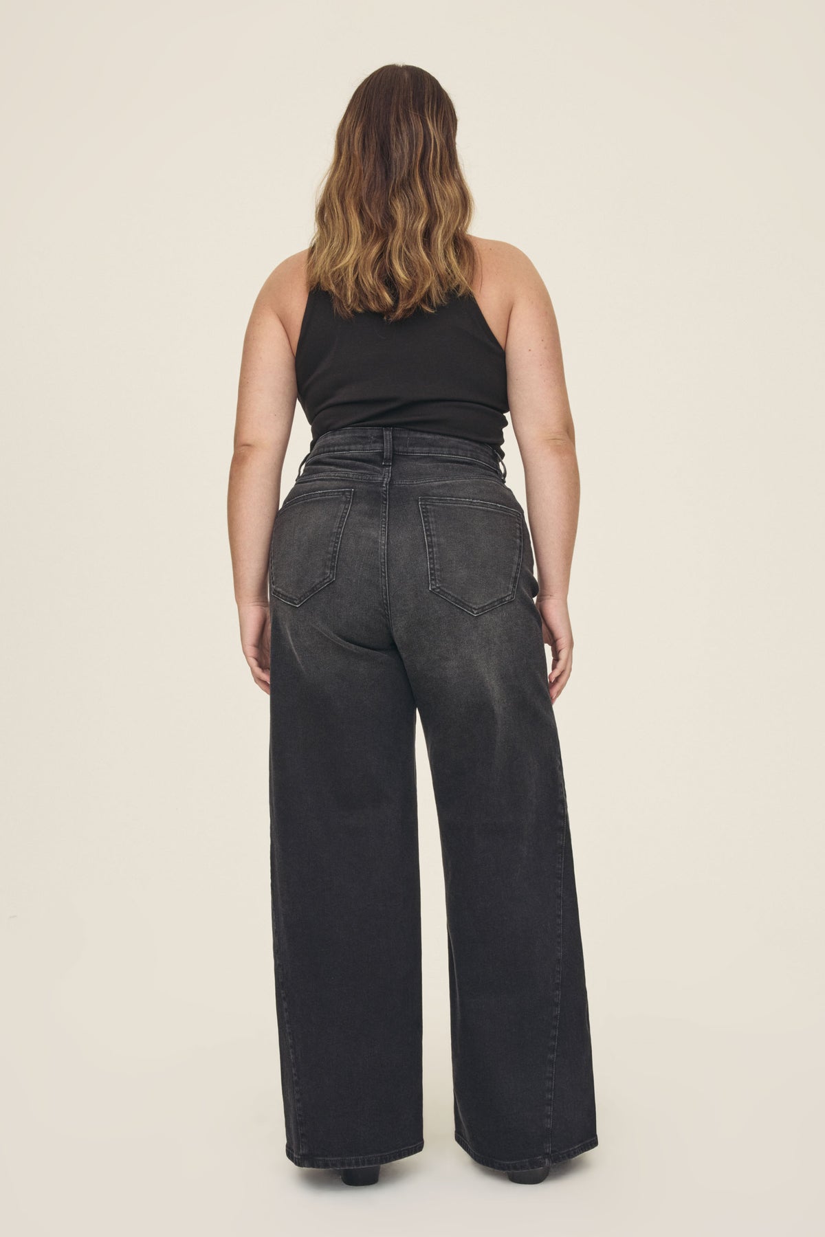 NCE PLUS - WIDE LEG JEANS  | PAID IN FULL