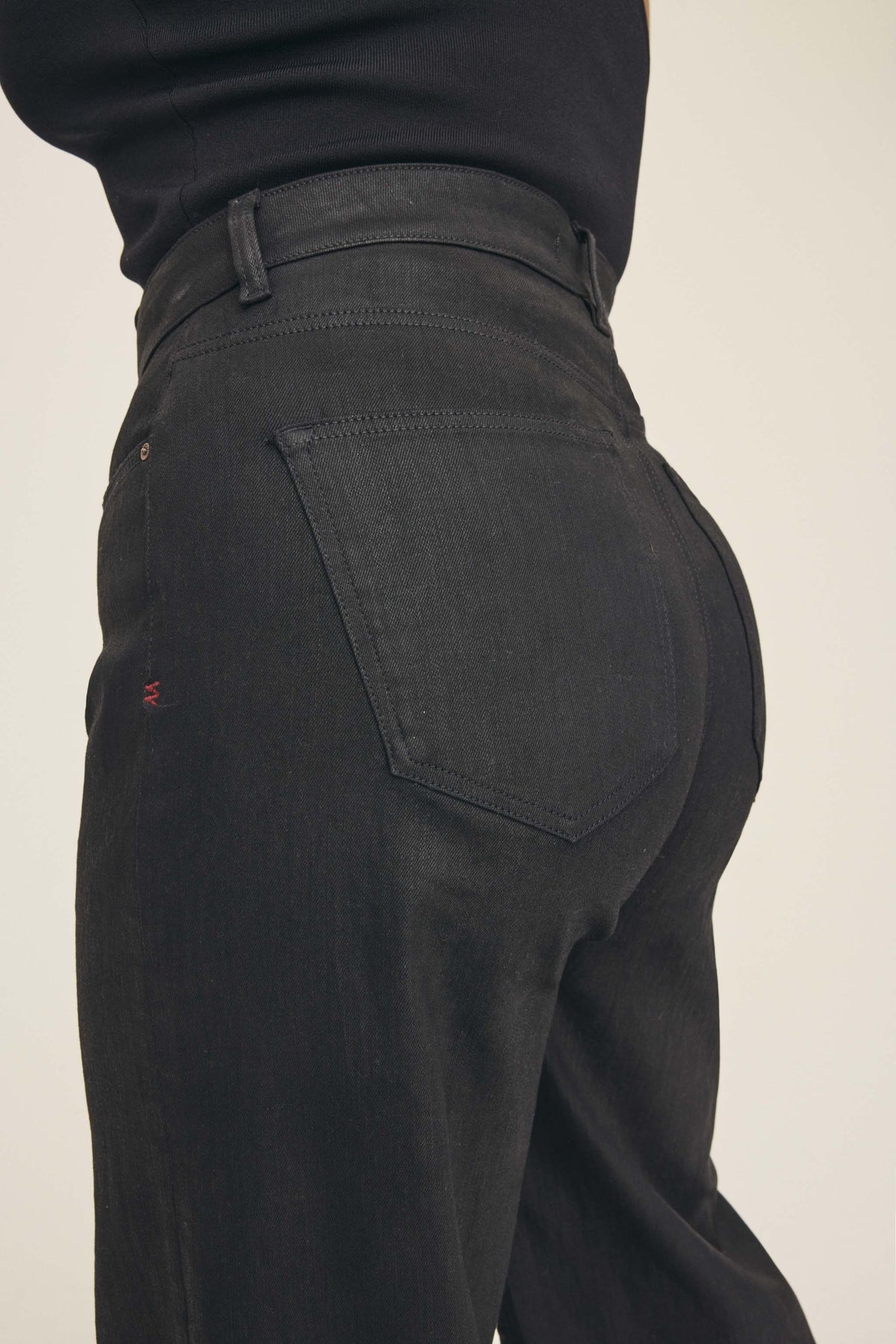 NCE STRETCH PLUS - WIDE LEG JEANS | NOIR WAX COATED