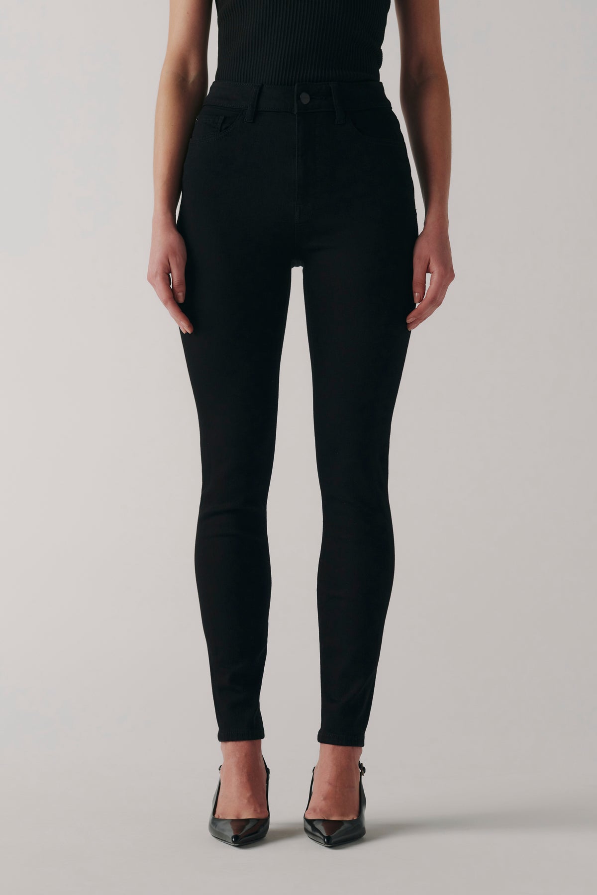 MXP - HIGH RISE JEANS | RAVEN