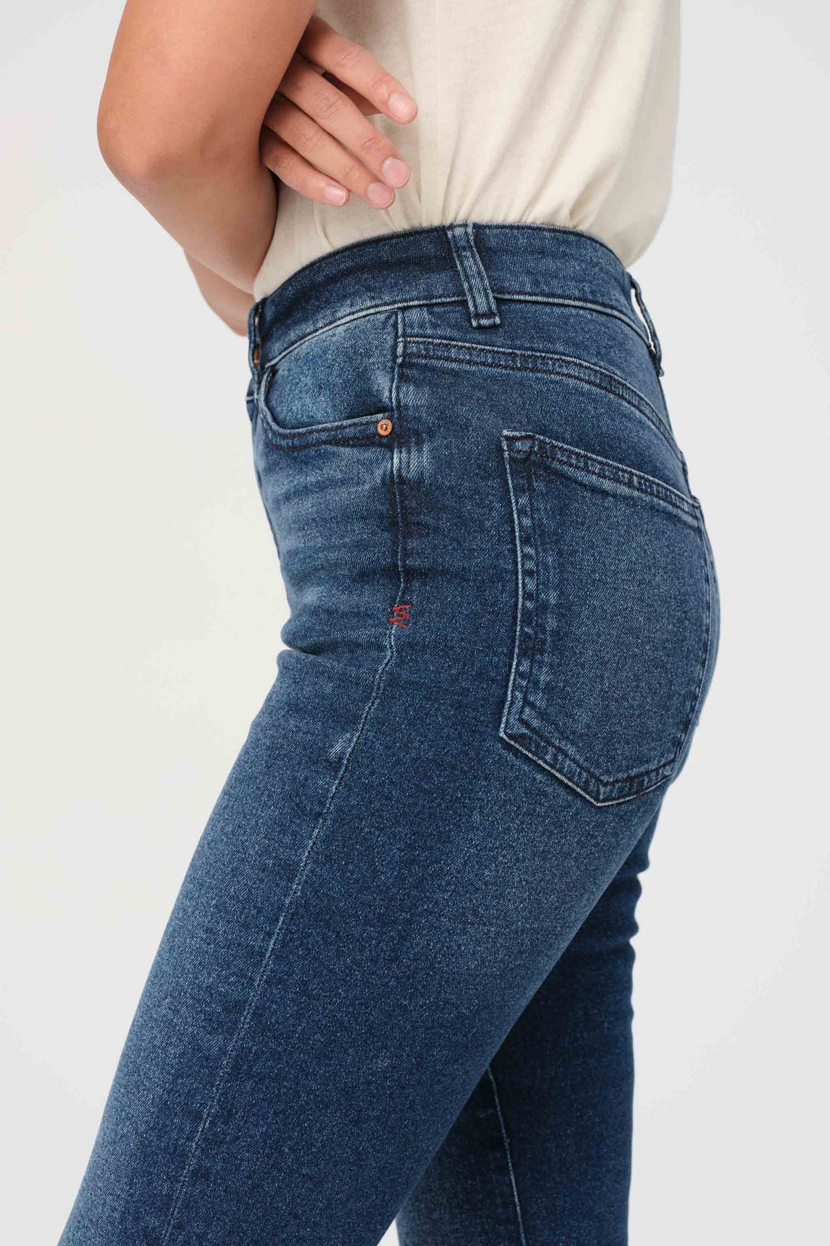 NAO - HIGH RISE BOOTCUT JEANS | HUNTINGTON