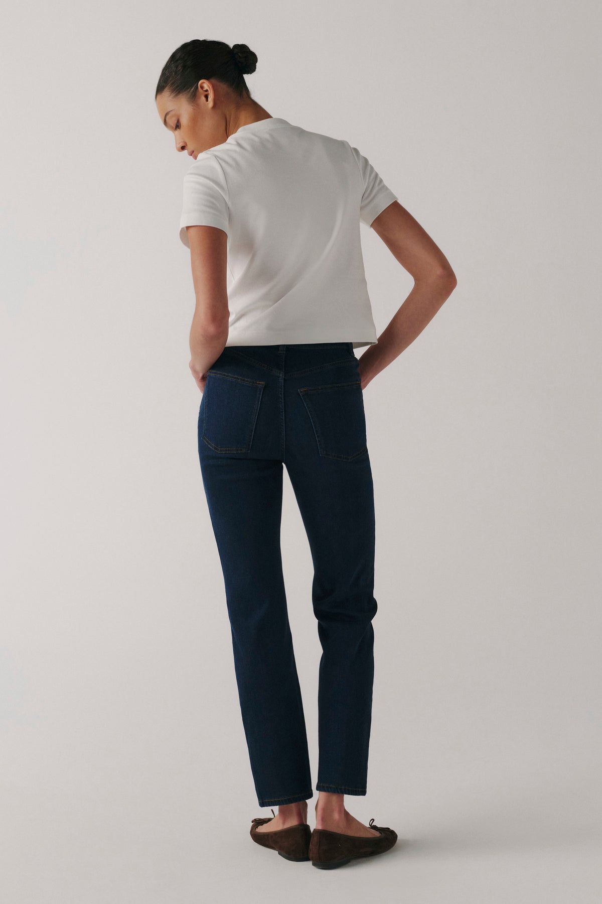 ASE STRETCH - STRAIGHT | VROOM