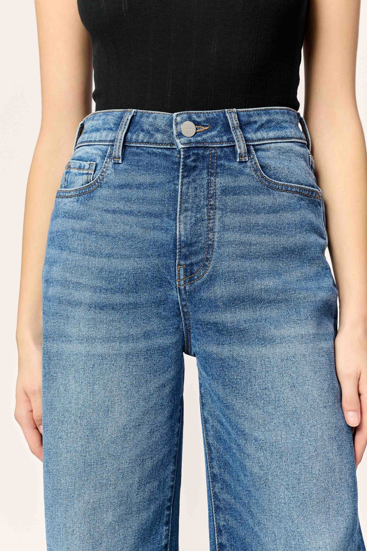 ICN - CROPPED WIDE LEG JEANS | EVERAFTER