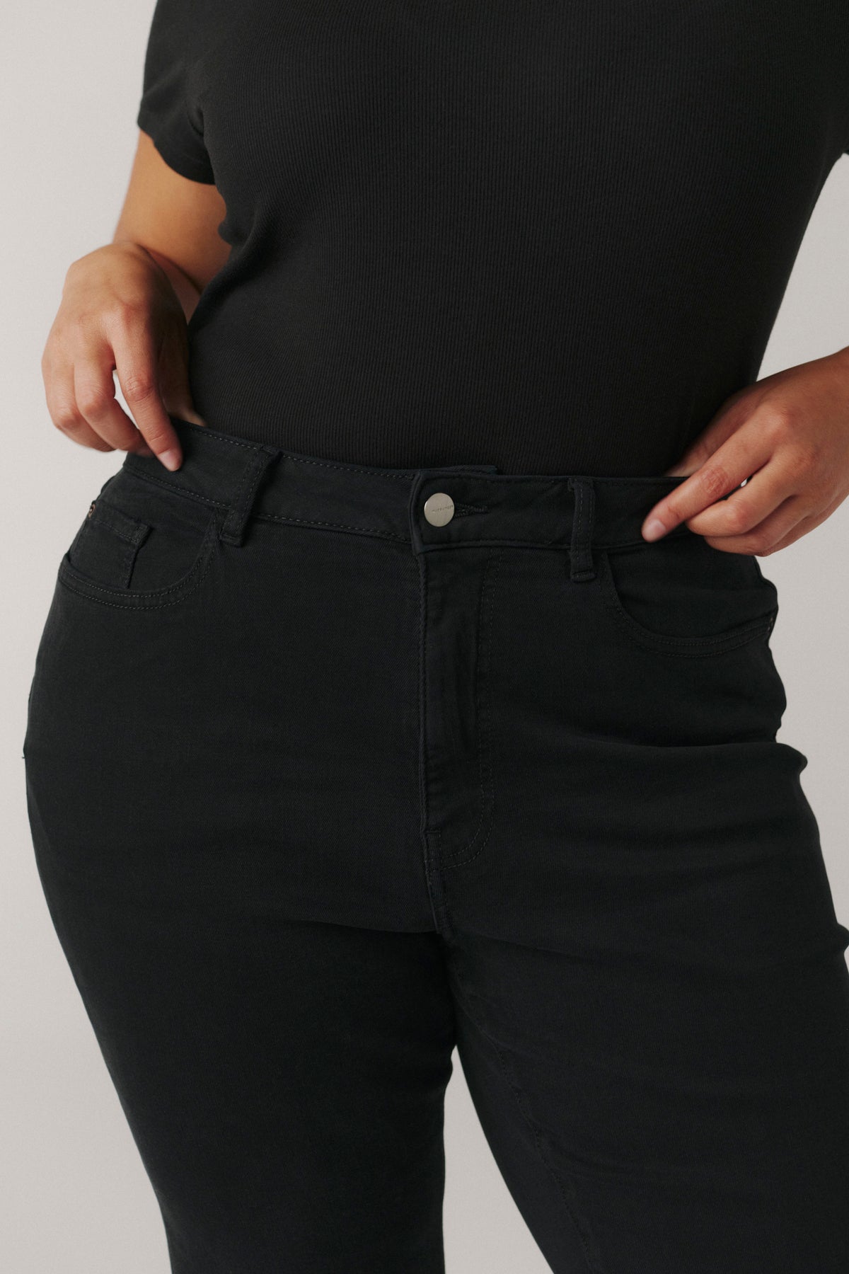 ASE PLUS STRETCH - STRAIGHT | JET BLACK