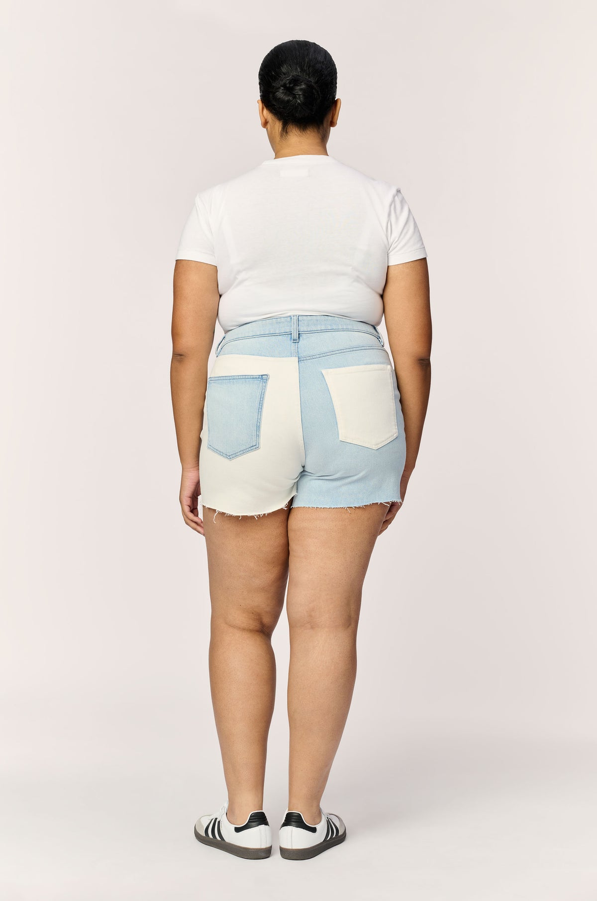VVI PLUS - RELAXED SHORT | TWO TONED
