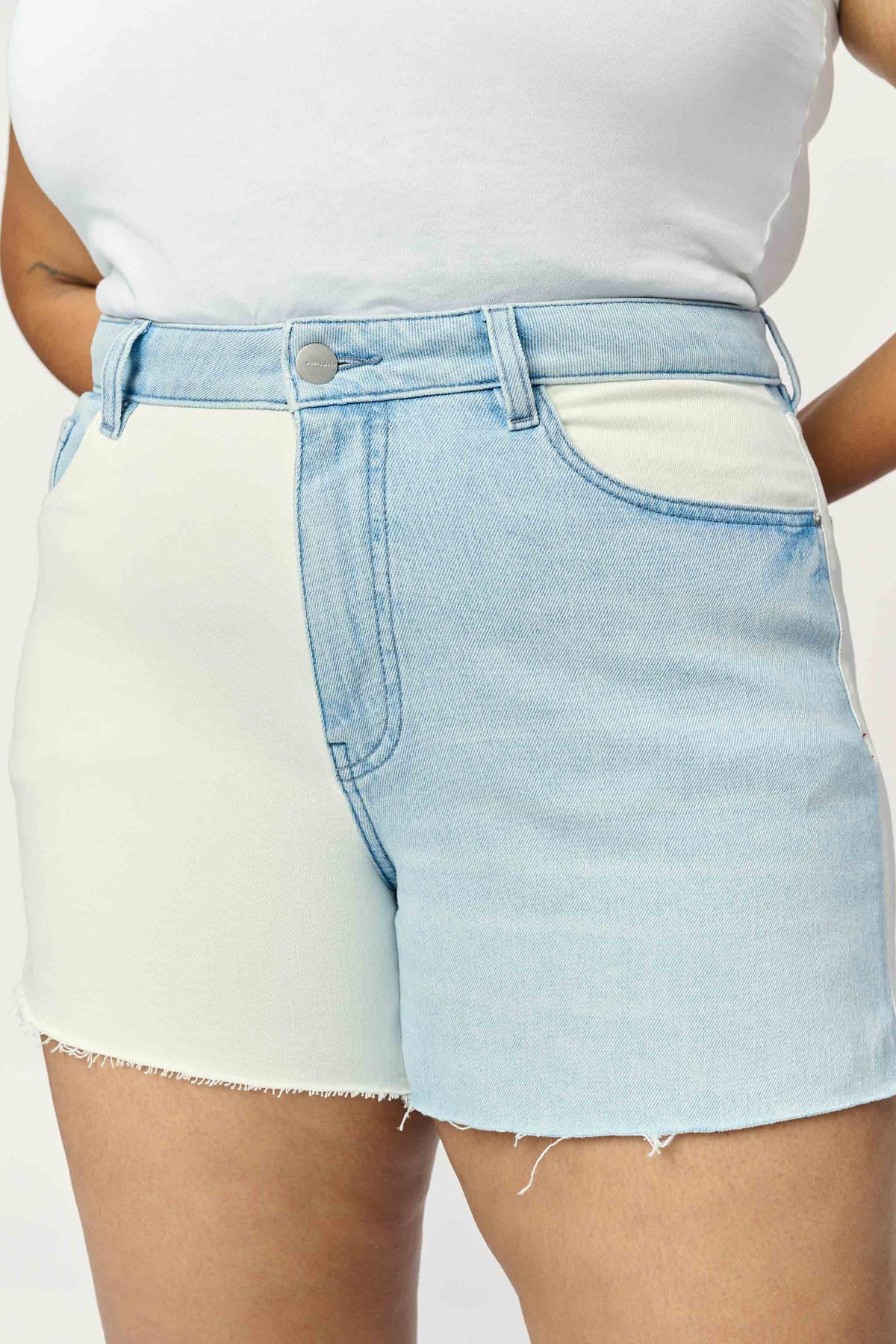 VVI PLUS - RELAXED SHORT | TWO TONED