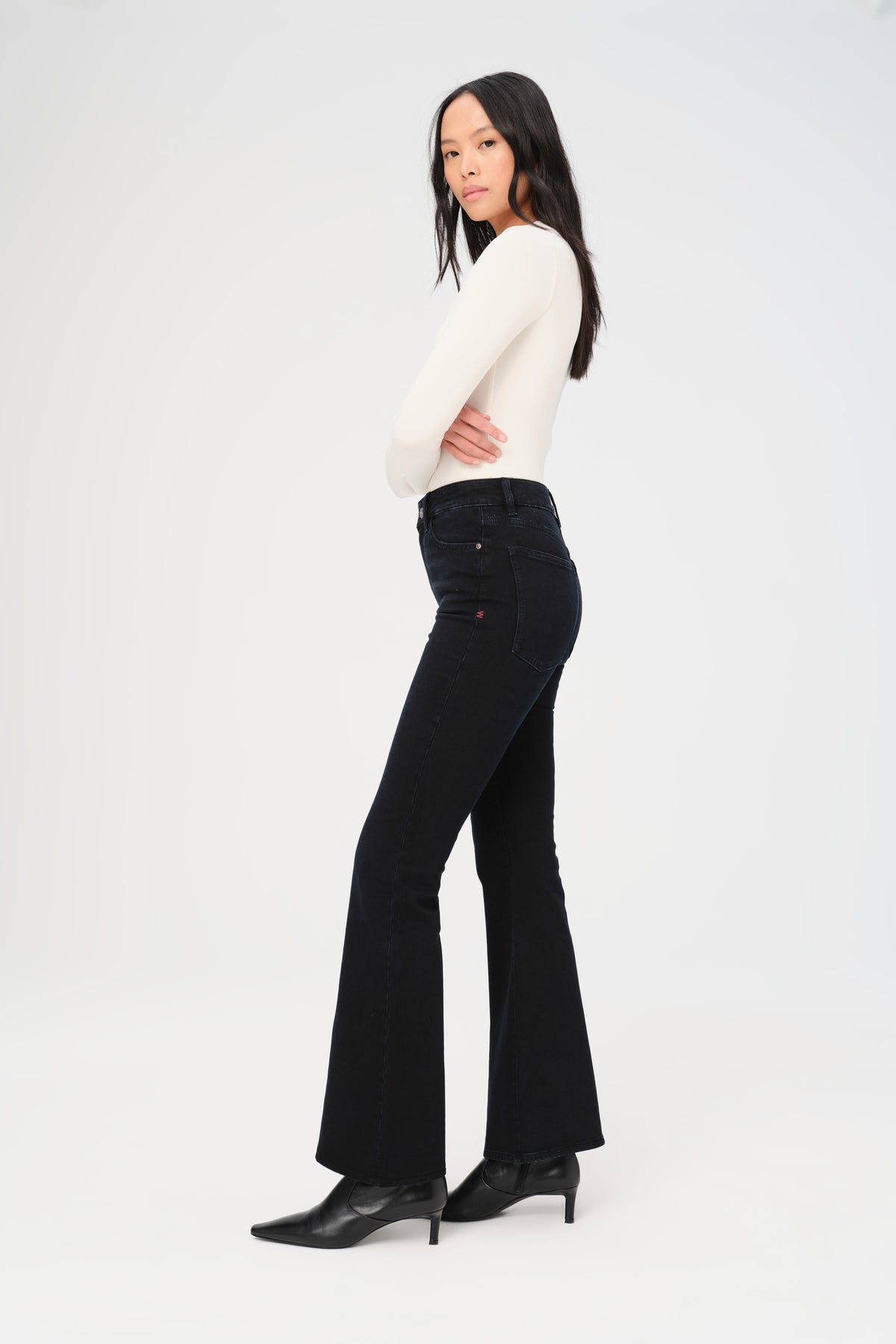 MIA - FLARE JEANS | DEPTHS