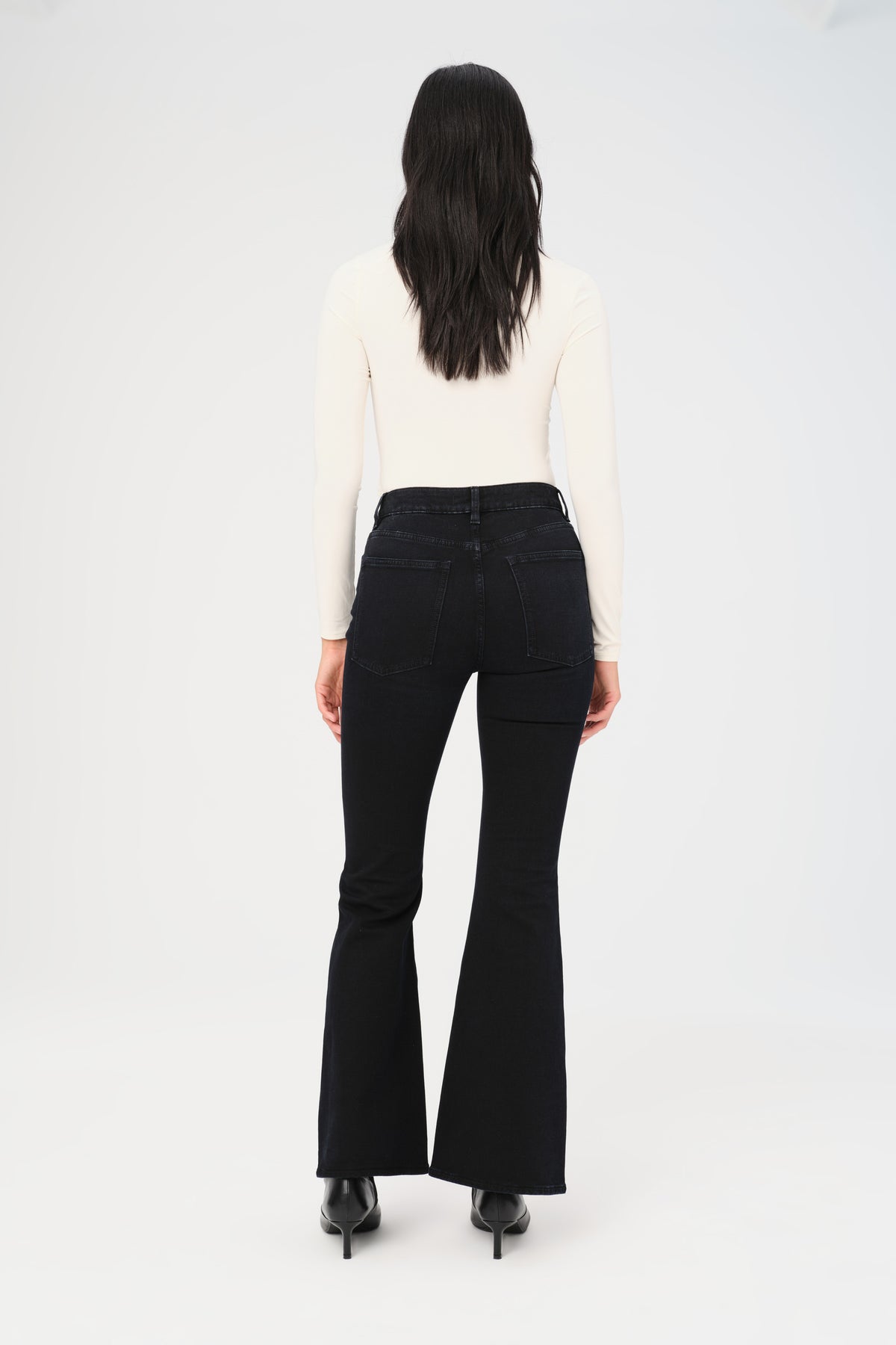 MIA - FLARE JEANS | DEPTHS