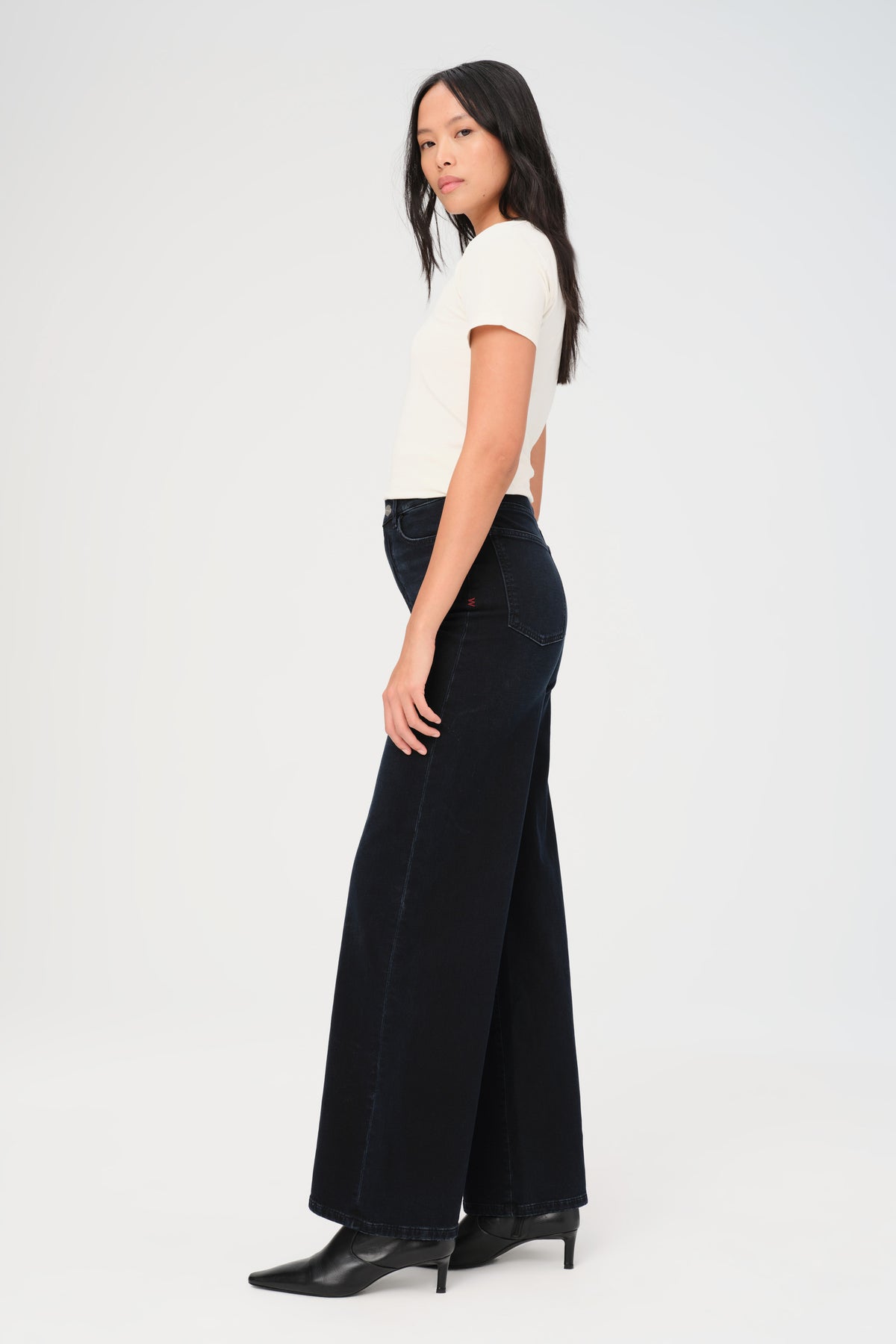 NCE - WIDE LEG JEANS | DEPTHS