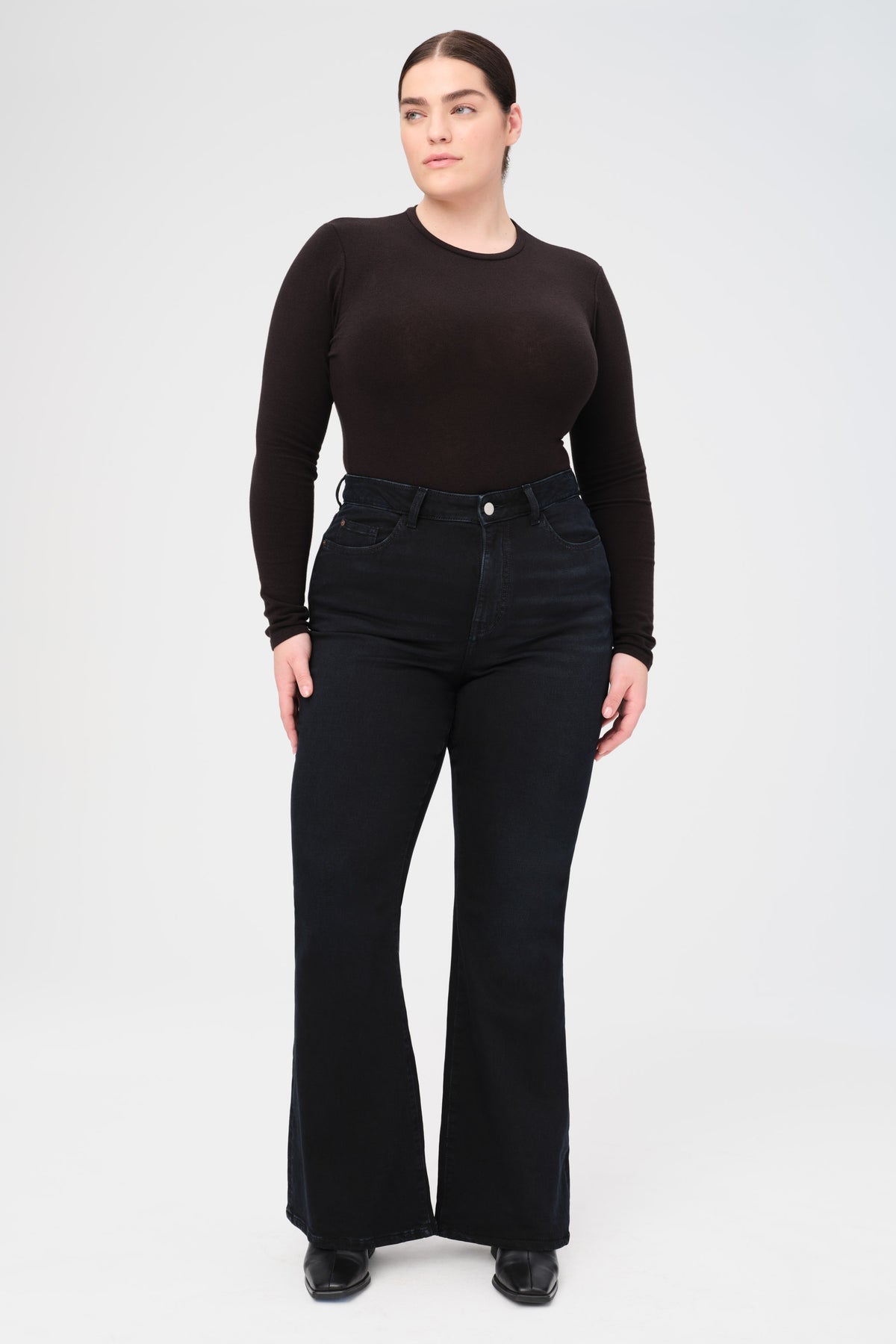 MIA PLUS - FLARE JEANS | DEPTHS