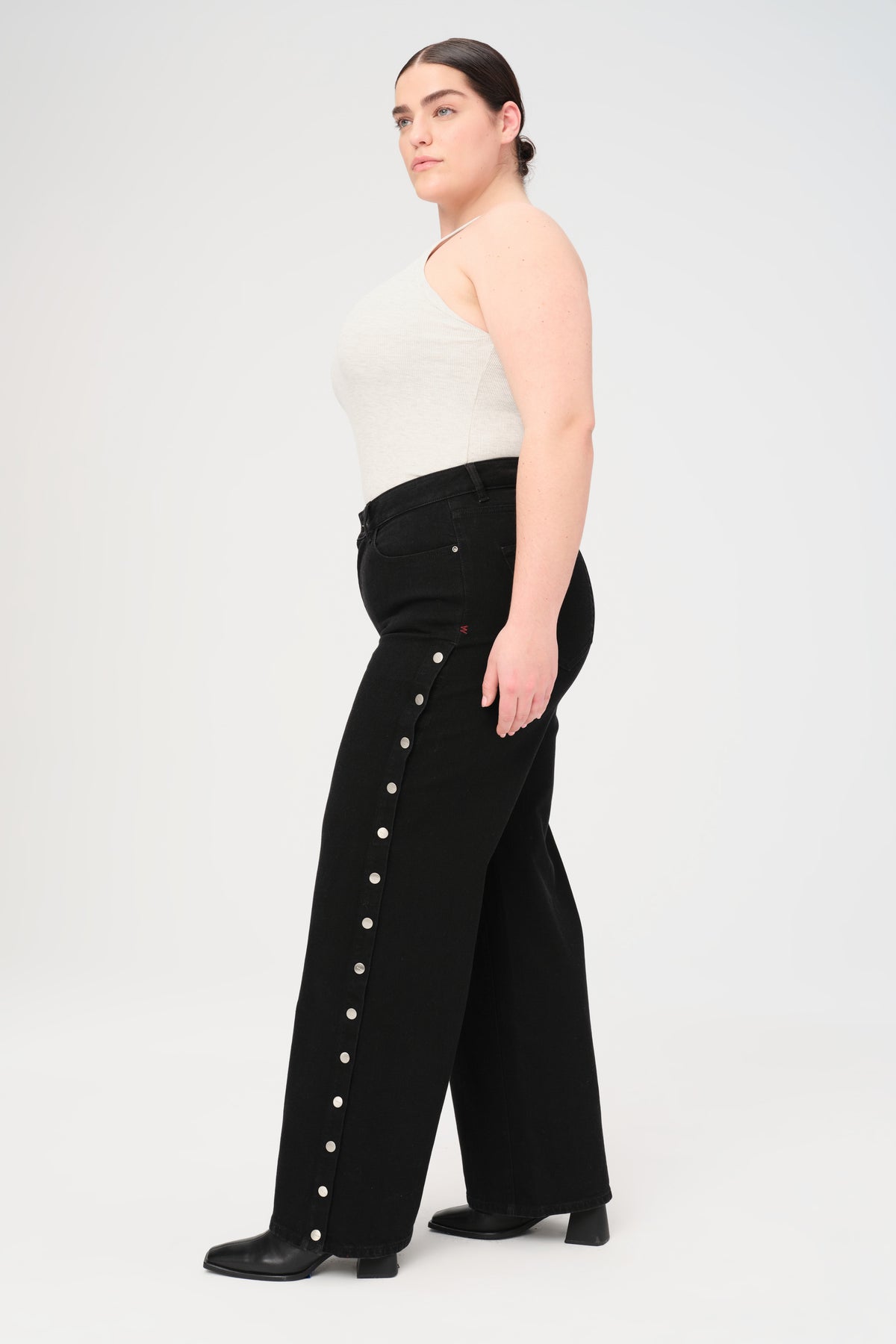 NCE PLUS - WIDE LEG JEANS | SNAP OUT OF IT