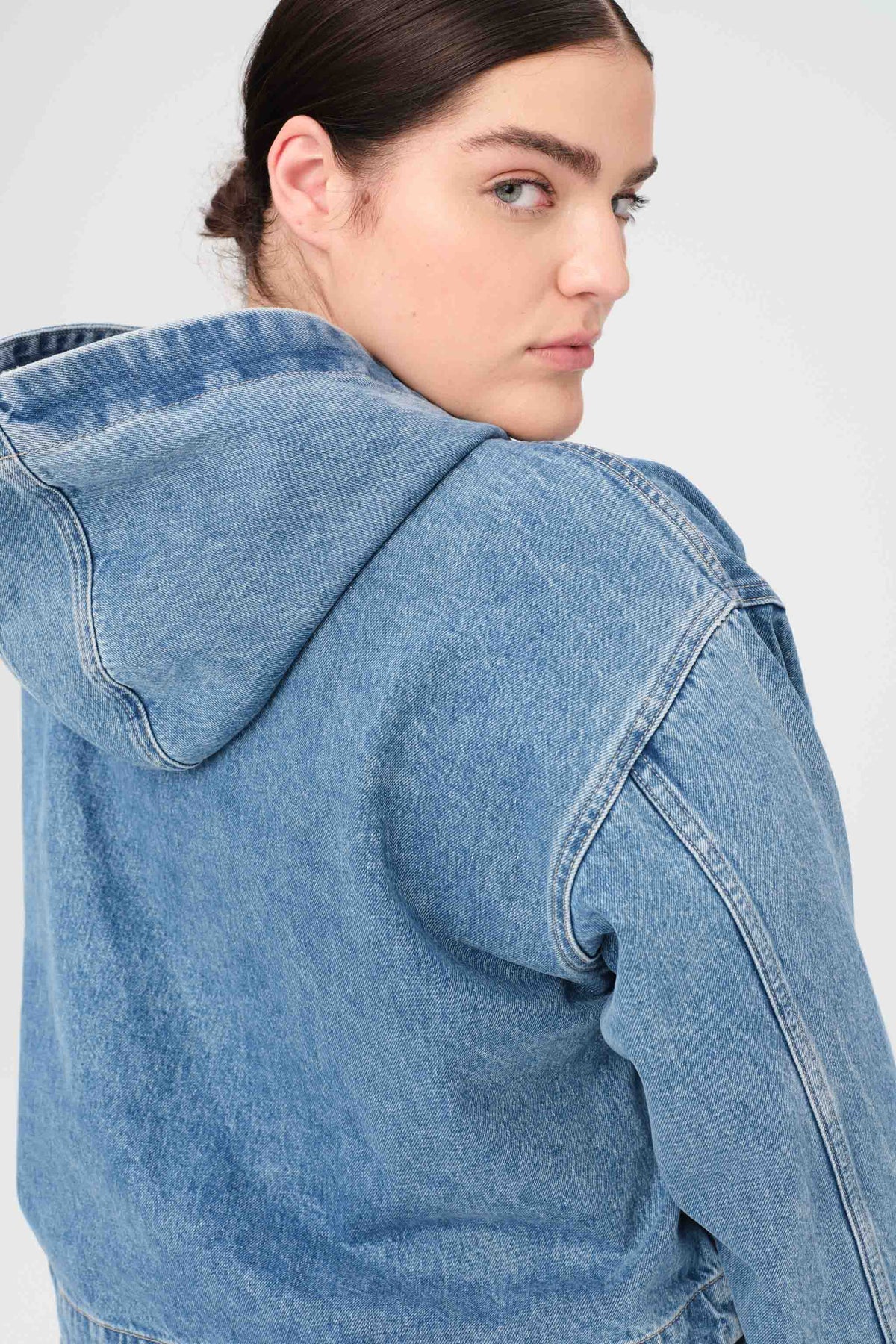 VIE PLUS - DENIM HOODIE | TUNNEL VISION