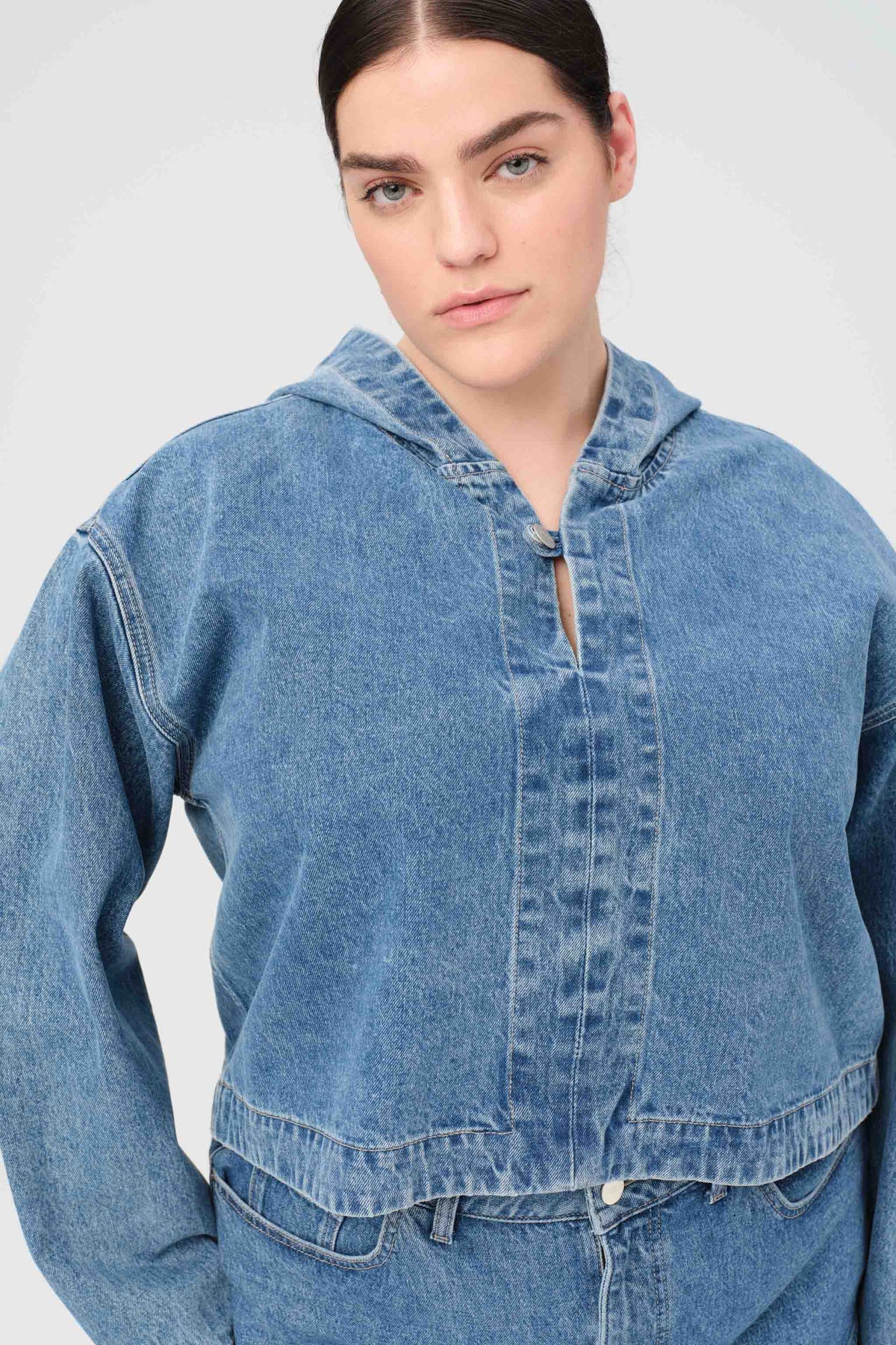 VIE PLUS - DENIM HOODIE | TUNNEL VISION