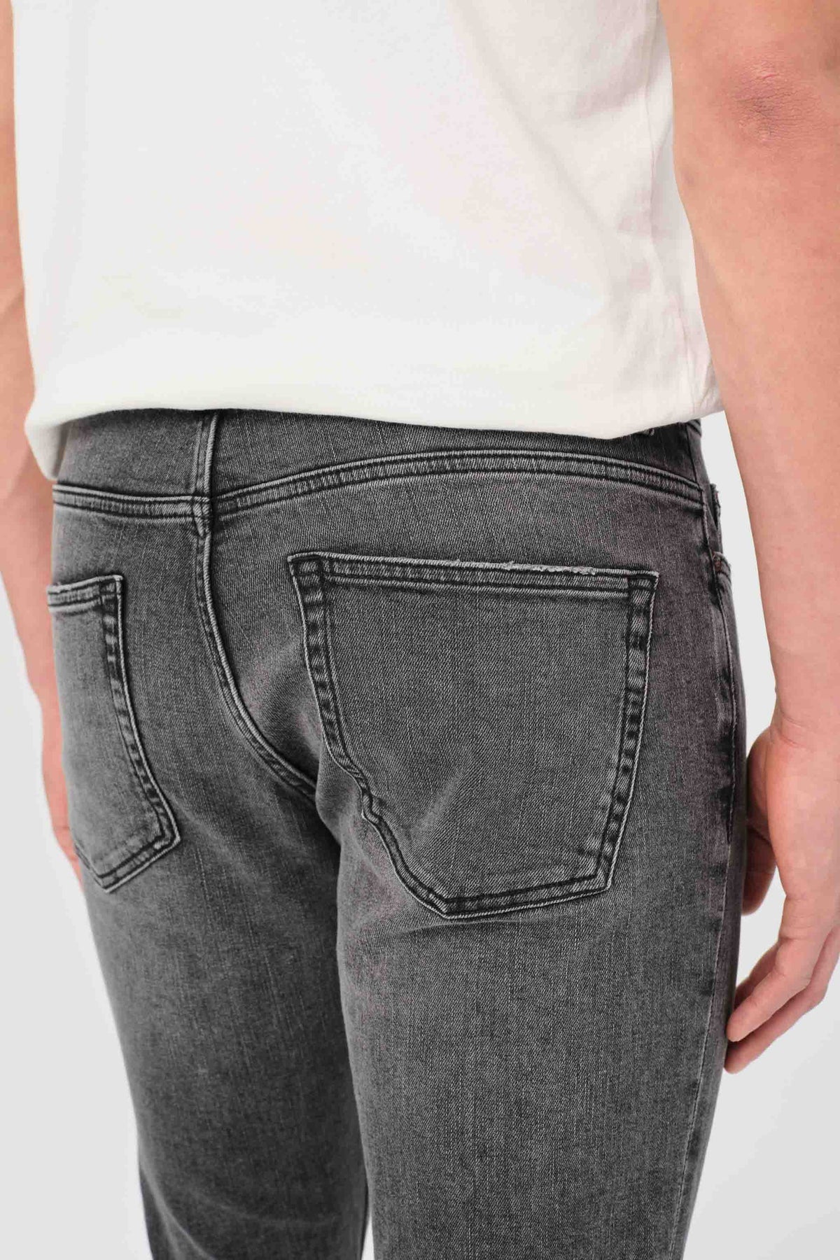 AMS - SLIM JEANS | CLIFFSIDE