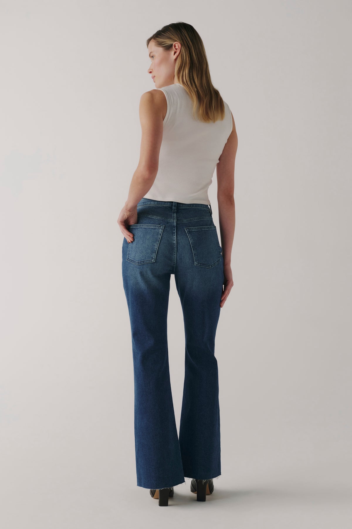 NAO - HIGH RISE BOOTCUT JEANS | HUNTINGTON
