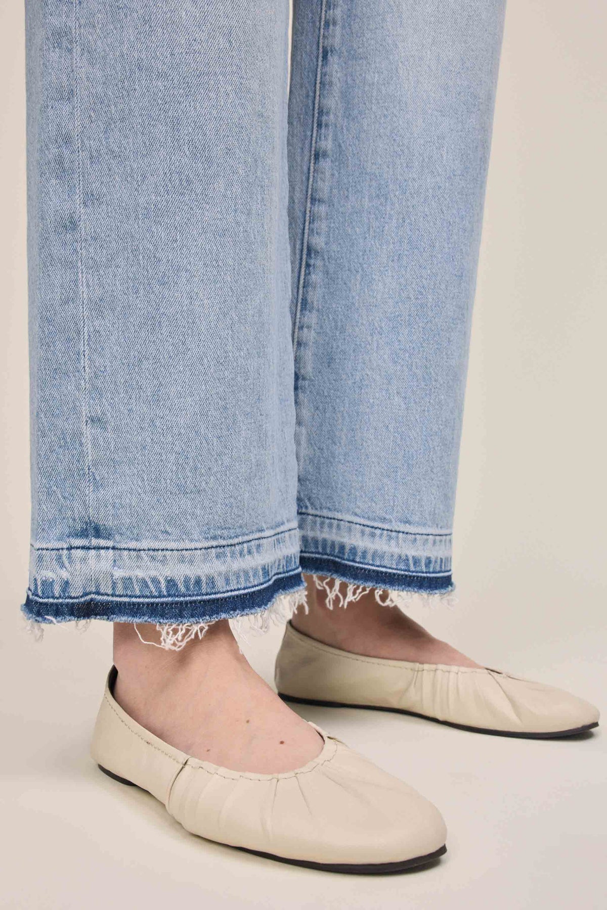 Women's Cropped Wide Leg Blue Jean