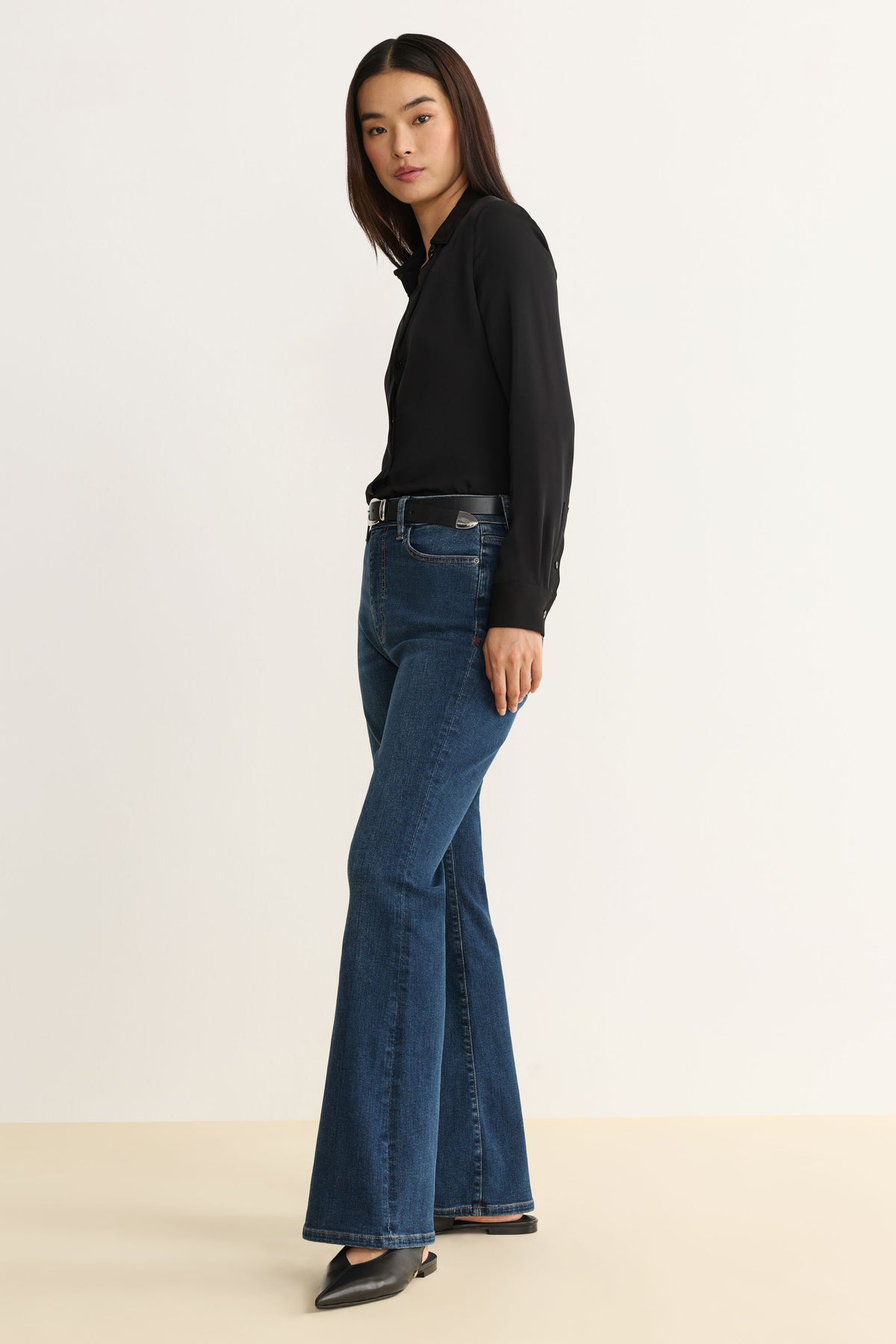 NAO STRETCH - HIGH RISE BOOTCUT JEANS | PORTER