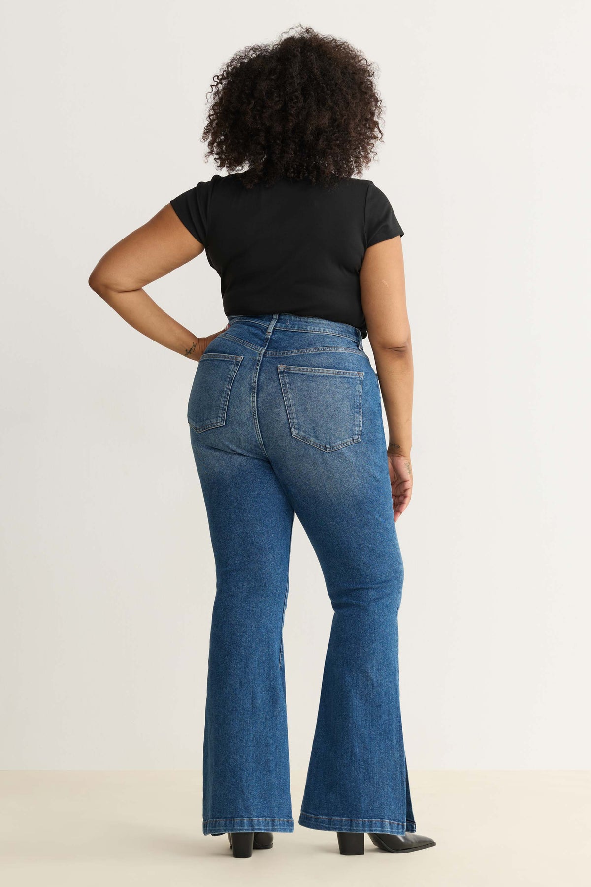 MIA PLUS - FLARE JEANS | ROWDY