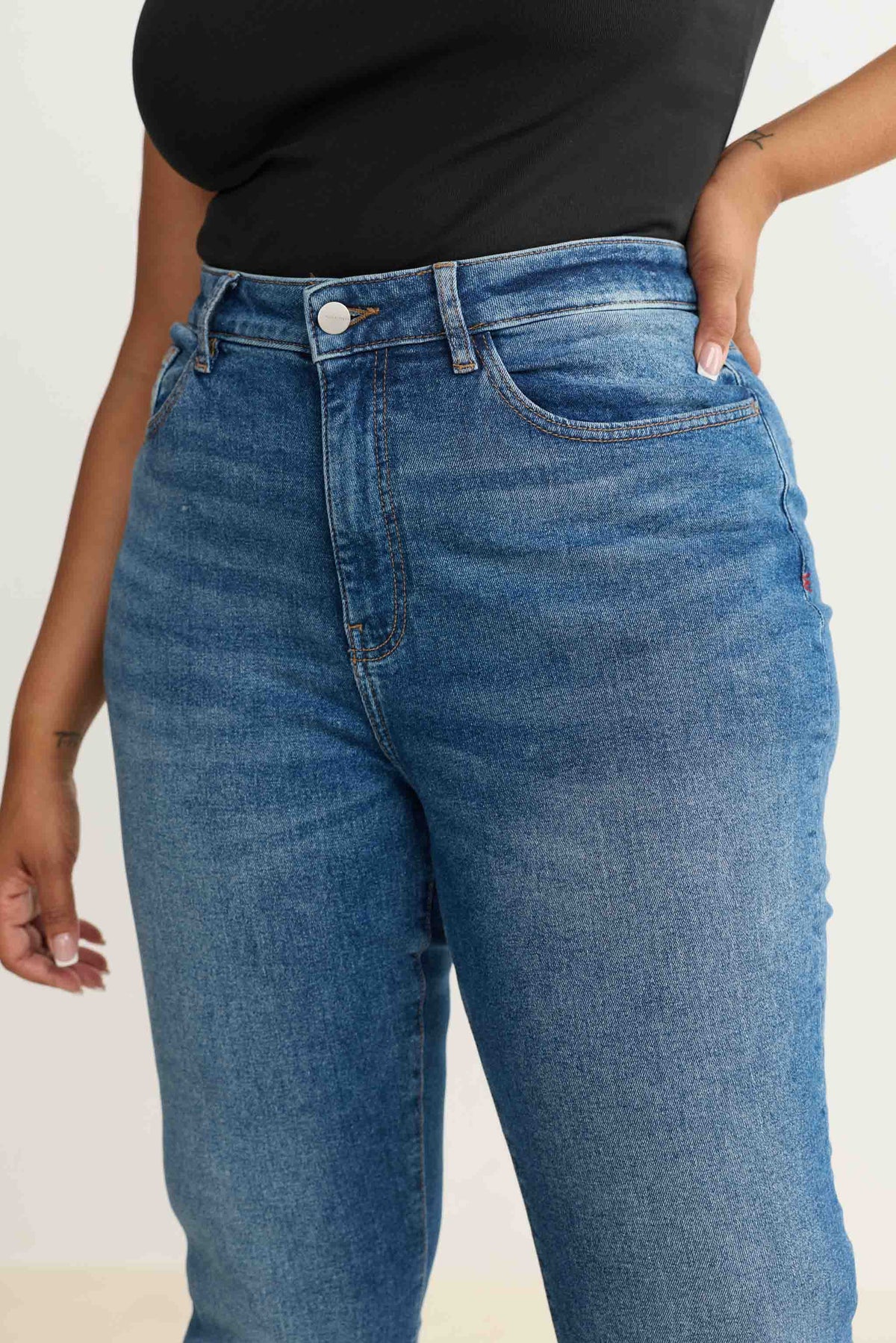 MIA PLUS - FLARE JEANS | ROWDY