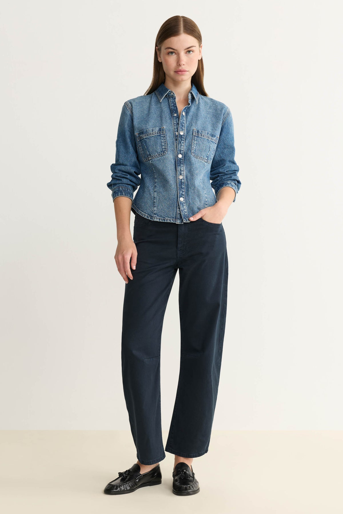 BNA TWILL - SOFT CURVE BARREL PANTS | CARBON BLUE