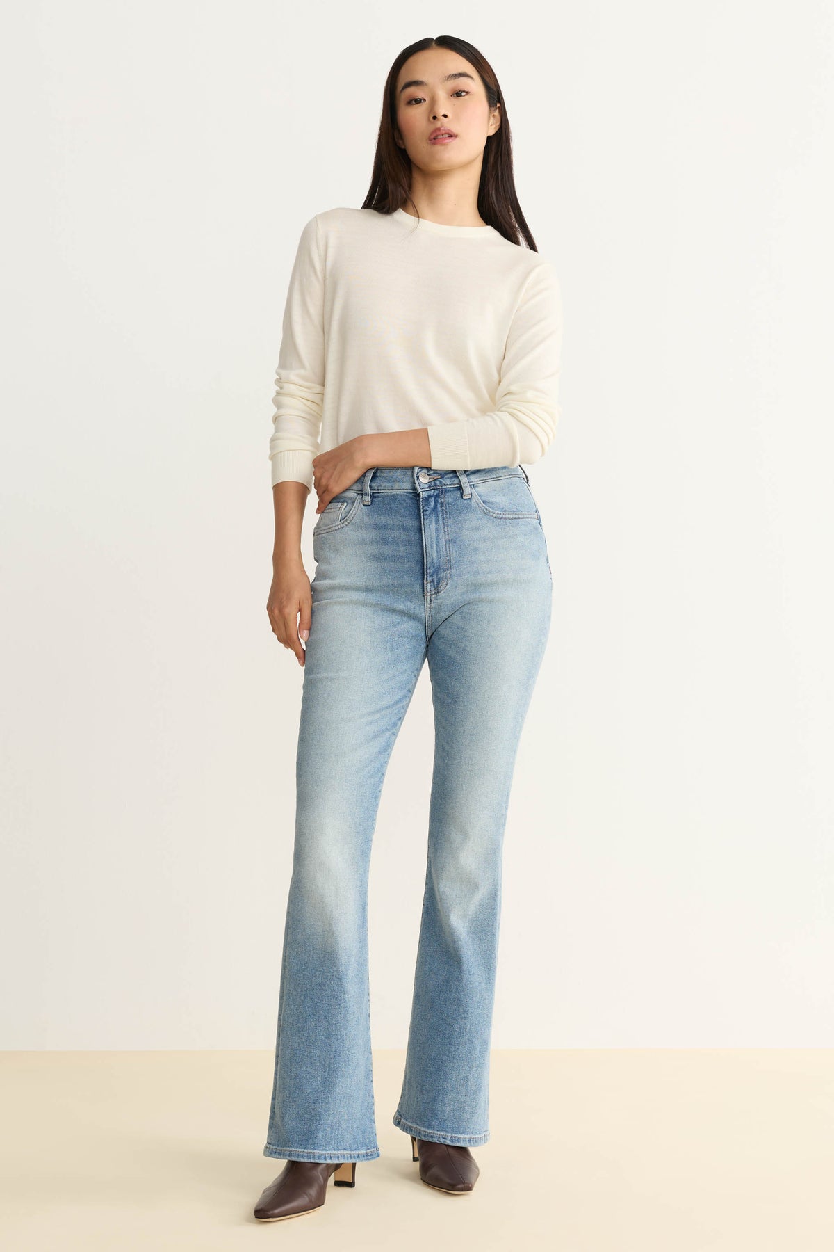 NAO - HIGH RISE BOOTCUT JEANS | HOLLYWOOD HILLS