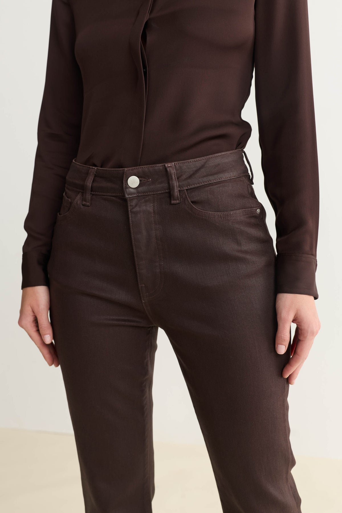 NAO STRETCH - HIGH RISE BOOTCUT JEANS | COATED AMERICANO