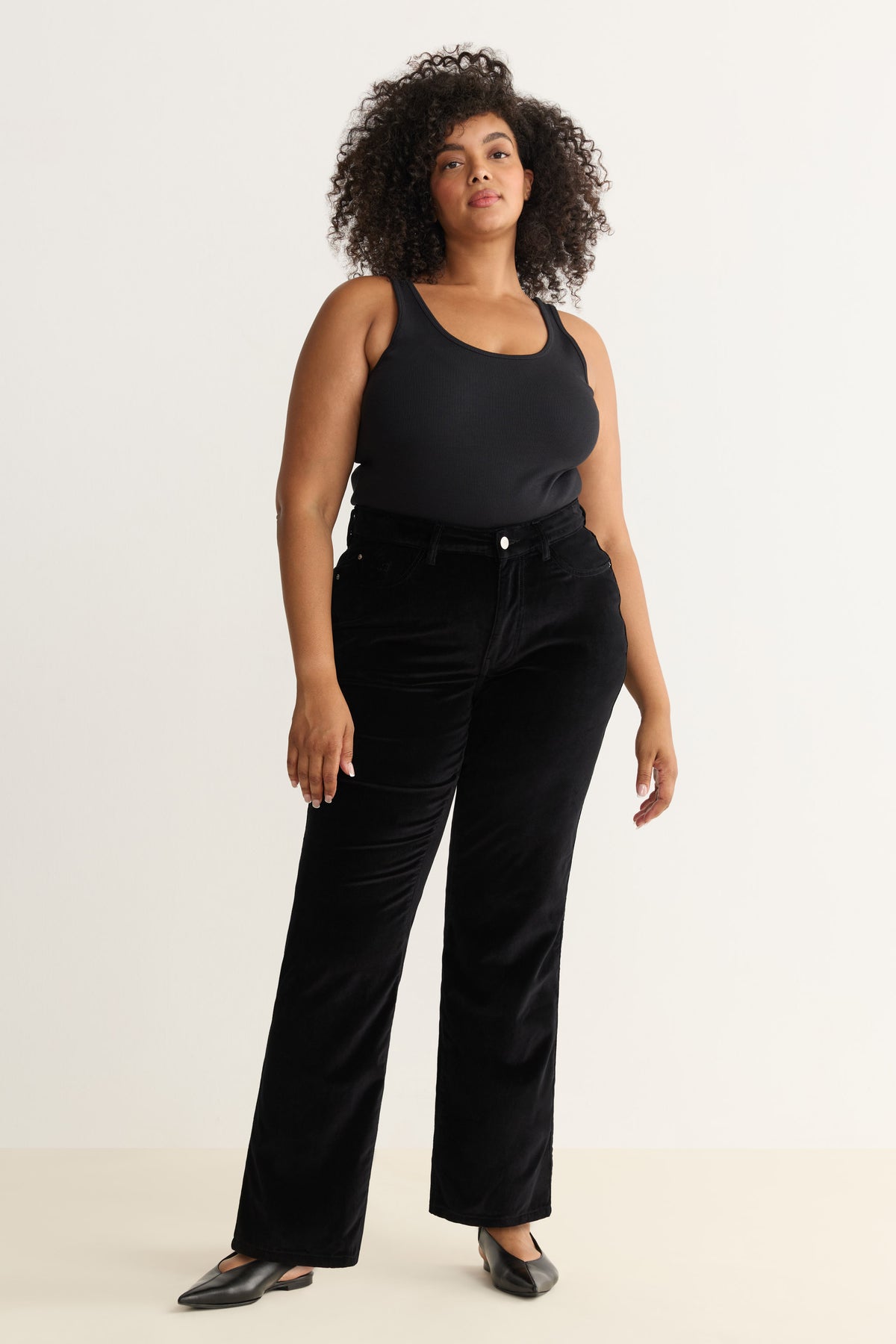 SAT PLUS - 90'S STRAIGHT JEANS | BLACK