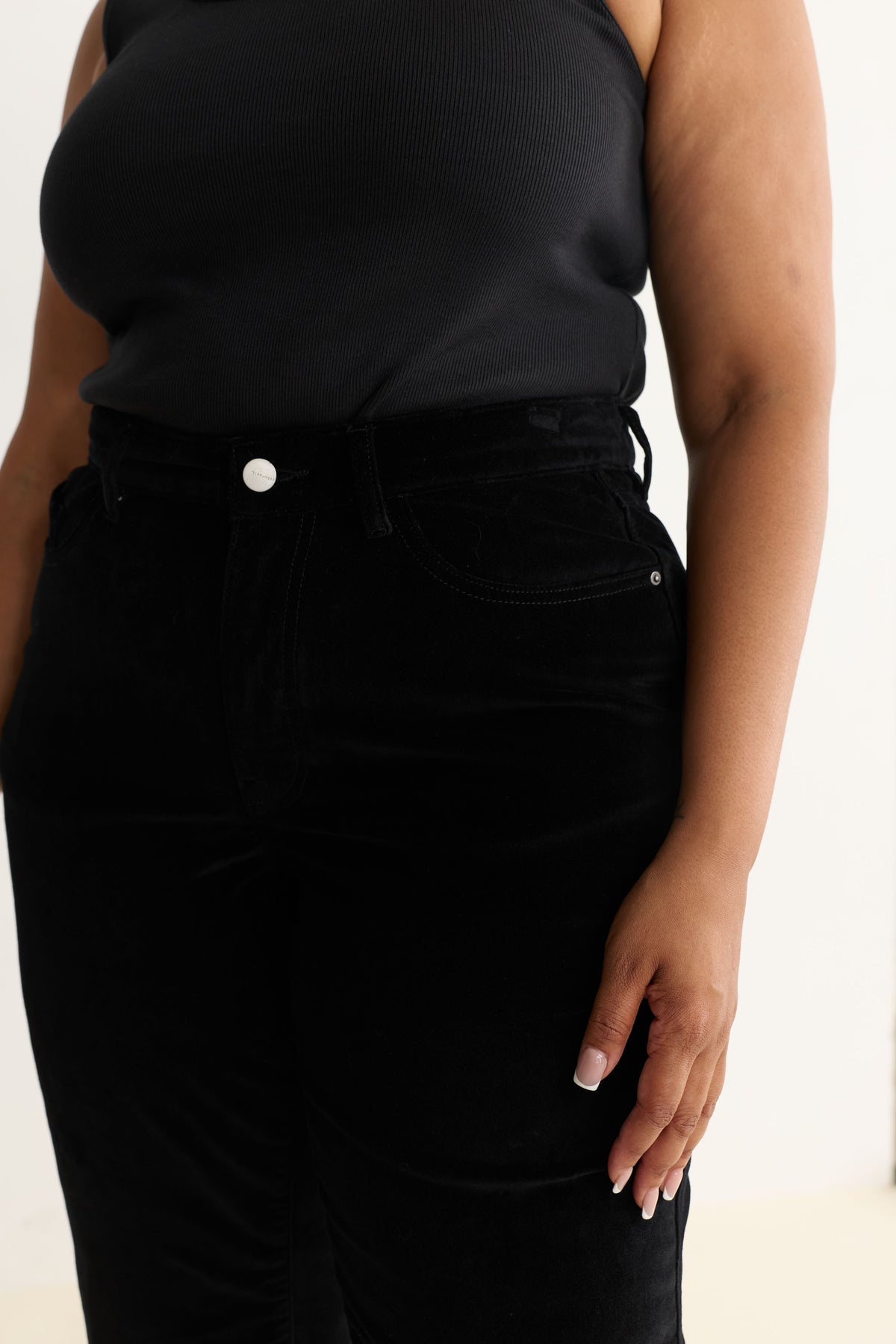 SAT PLUS - 90'S STRAIGHT JEANS | BLACK