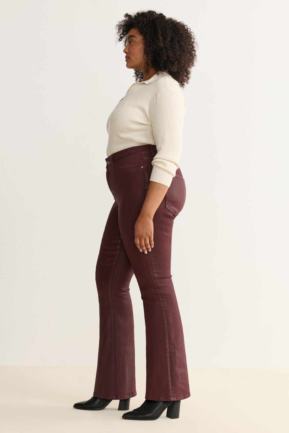 NAO STRETCH PLUS - HIGH RISE BOOTCUT JEANS | COATED OXBLOOD