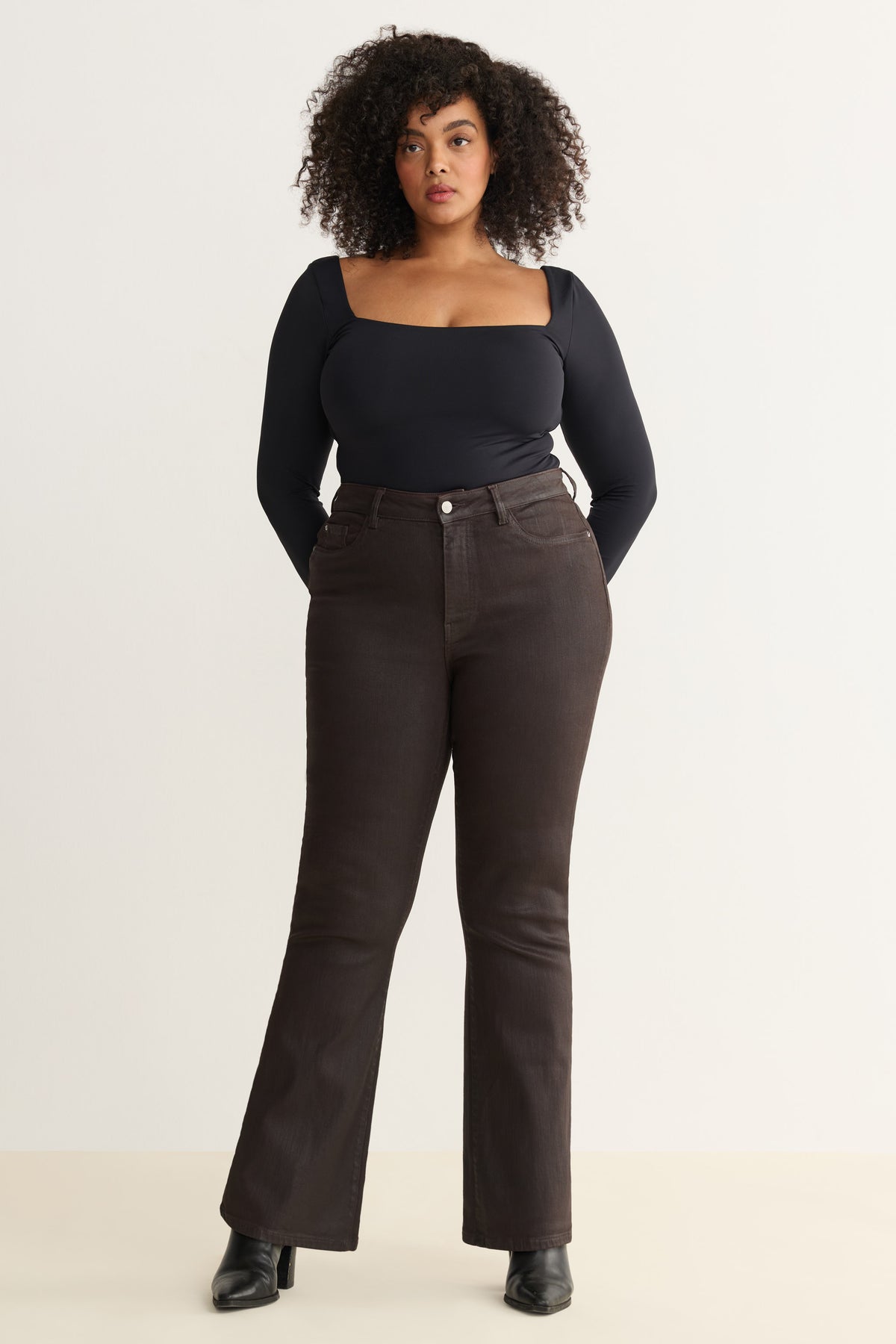 NAO STRETCH PLUS - HIGH RISE BOOTCUT JEANS | COATED AMERICANO