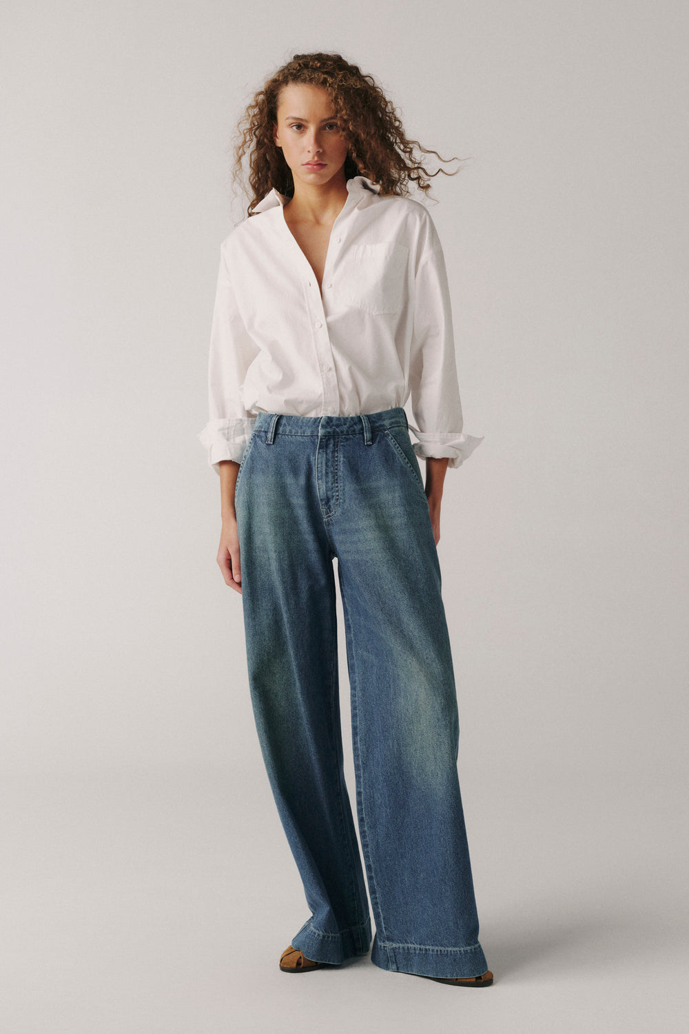 The Venetian Wide Leg Trouser - Blue Mid-Rise Trouser 32