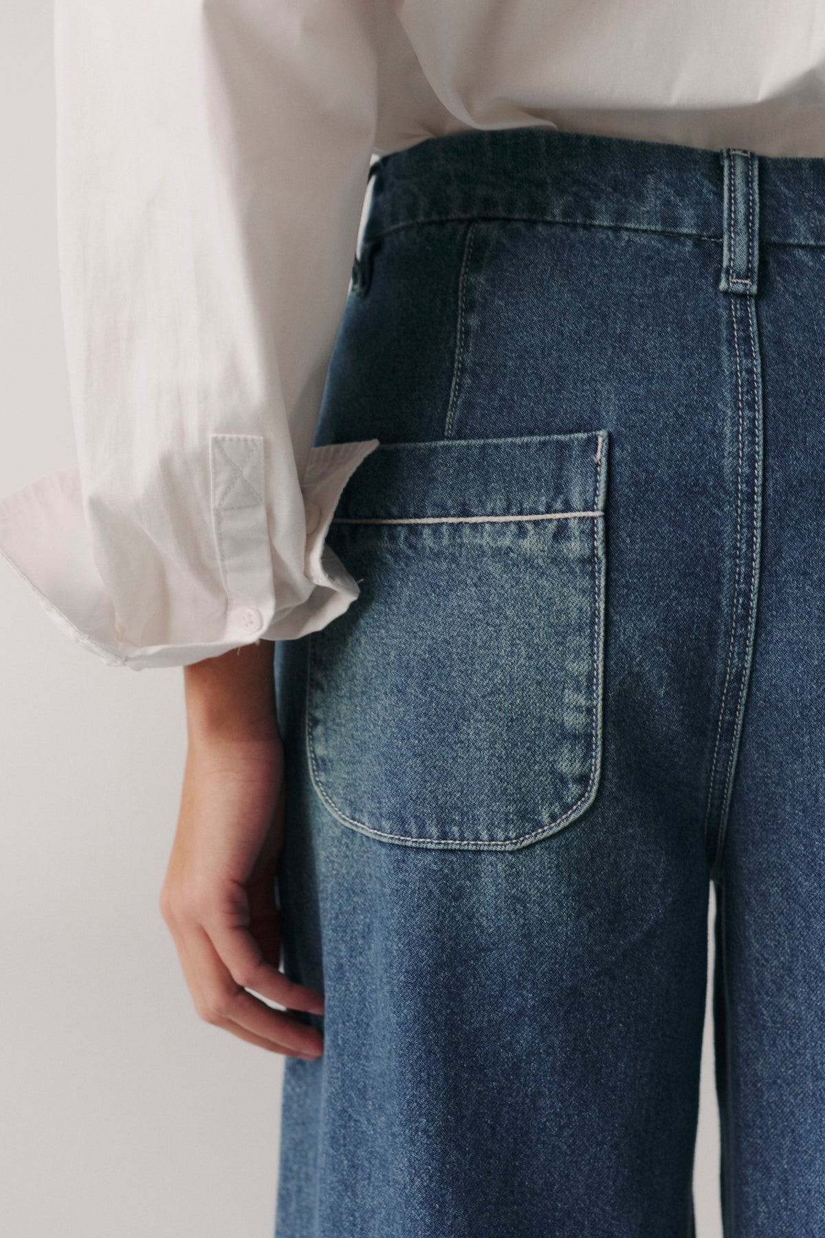 The Venetian Wide Leg Trouser - Blue Mid-Rise Trouser 32