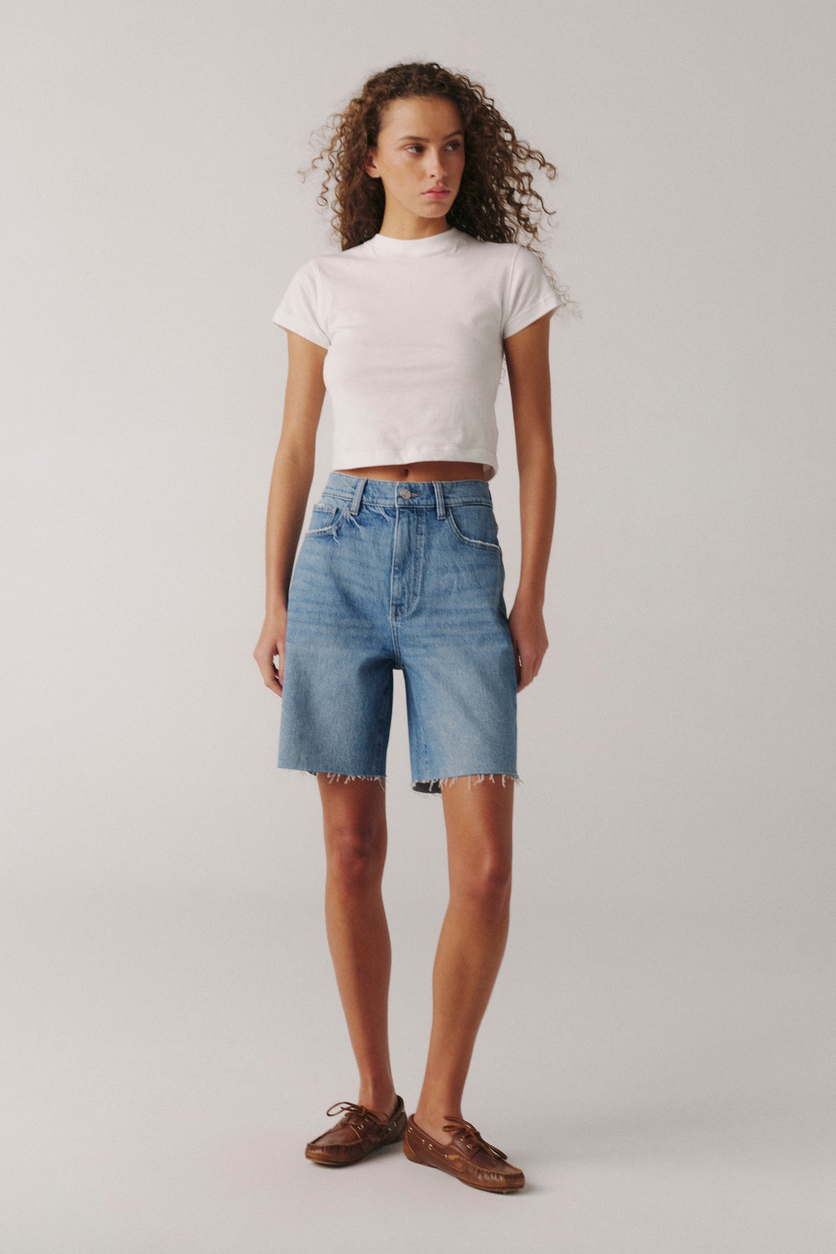 MTY - 90'S JEAN SHORT | LOOKING BACK