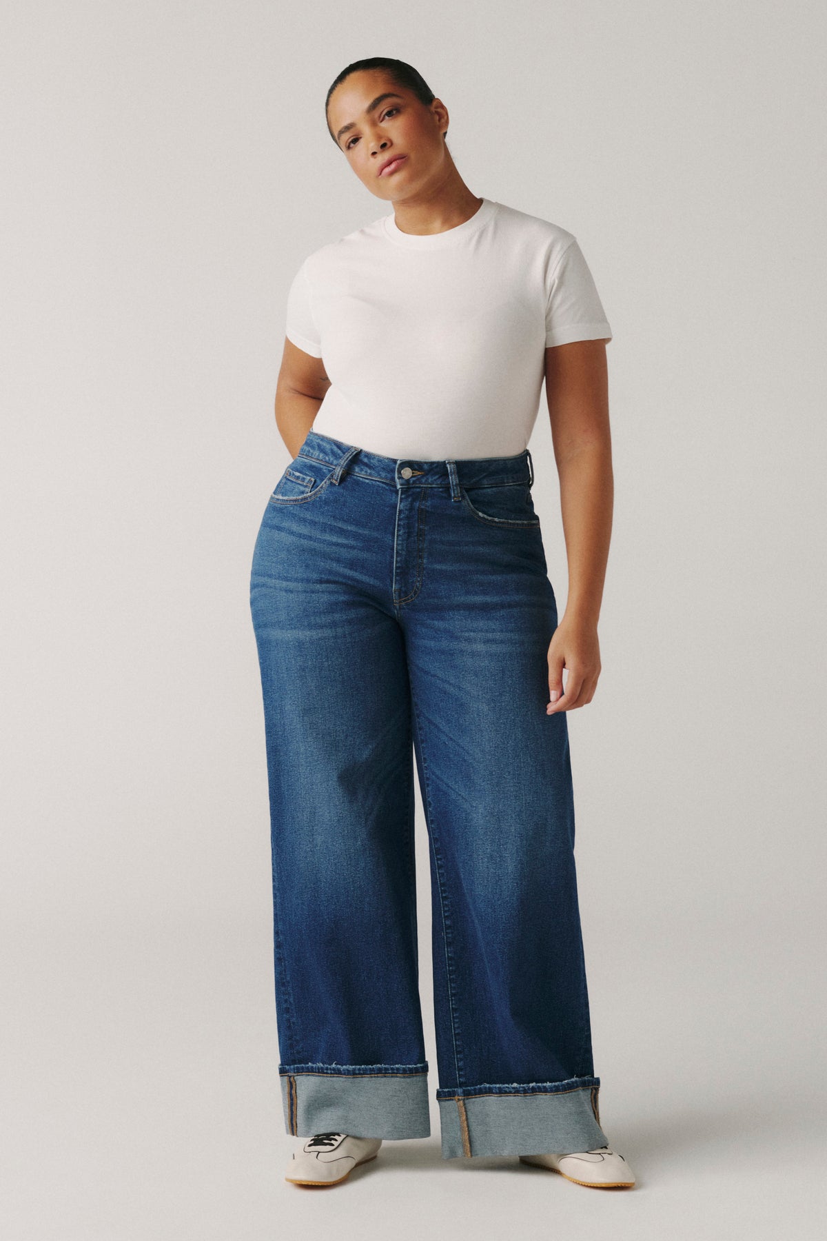 NCE PLUS - WIDE LEG JEANS | DOUBLE CUFF