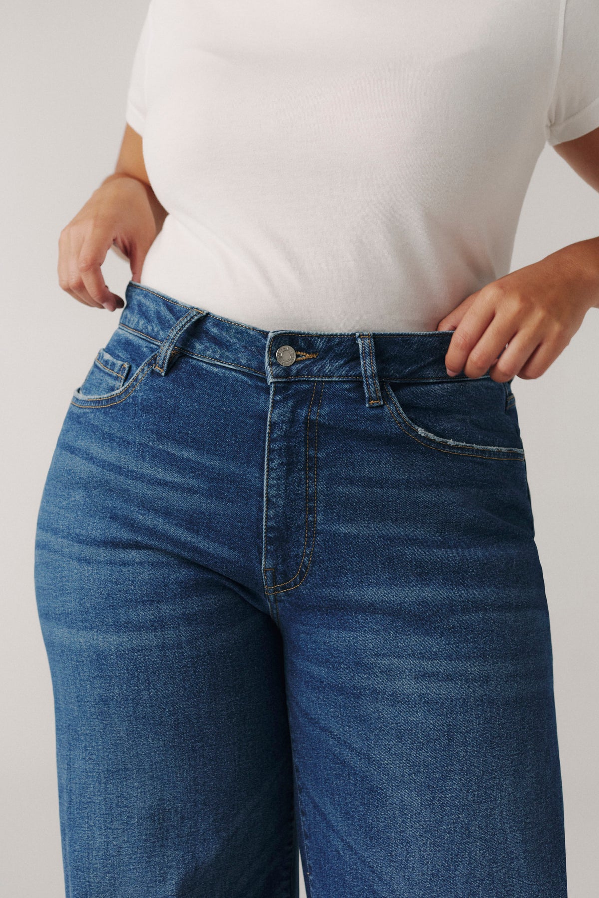NCE PLUS - WIDE LEG JEANS | DOUBLE CUFF