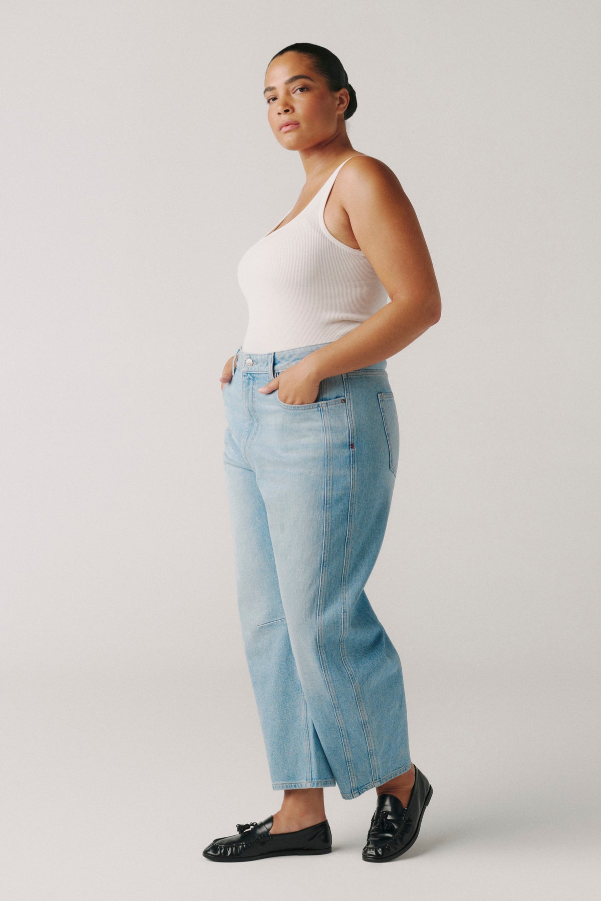 BNA PLUS  - SOFT CURVE BARREL JEANS | NEW ROMANTICS