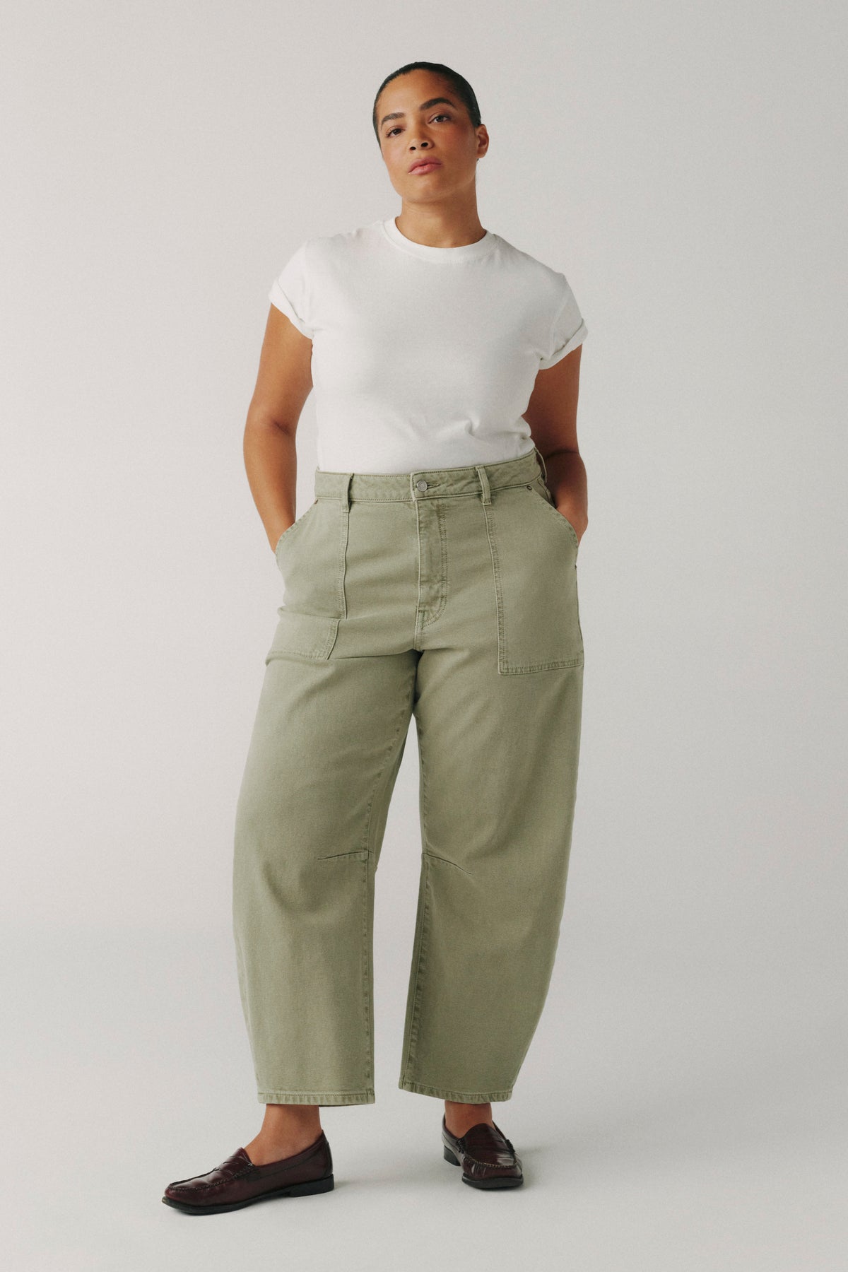 BNA PLUS  - SOFT CURVE BARREL JEANS | LAUREL GREEN
